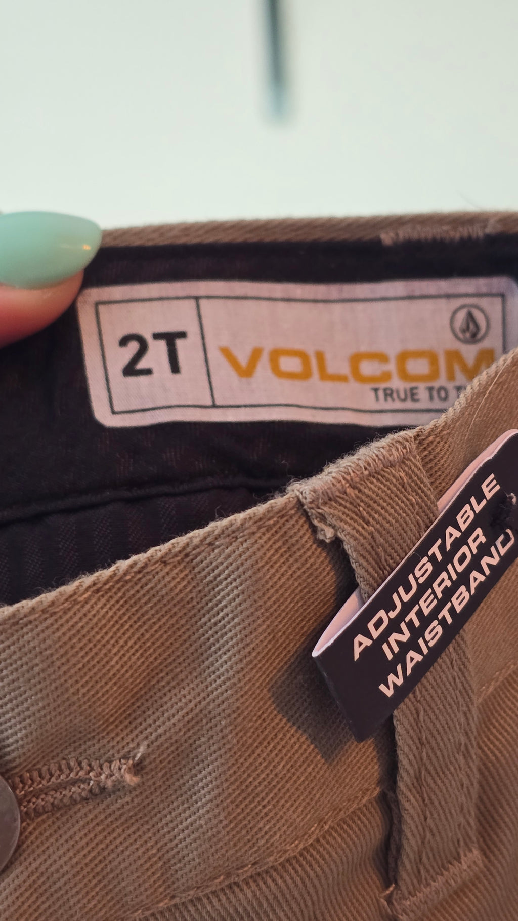 New Volcom pants