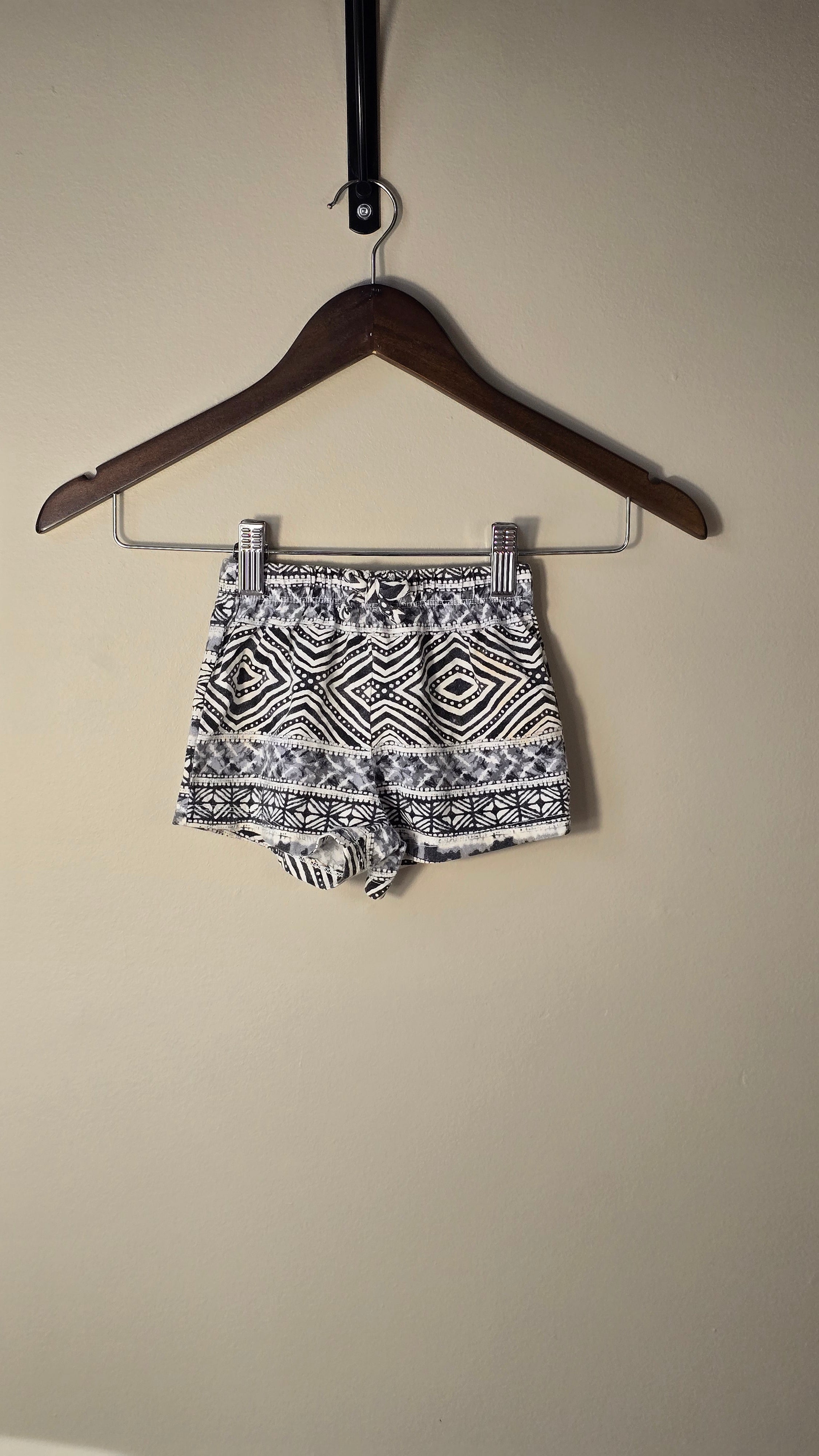 Short Children's place 2T