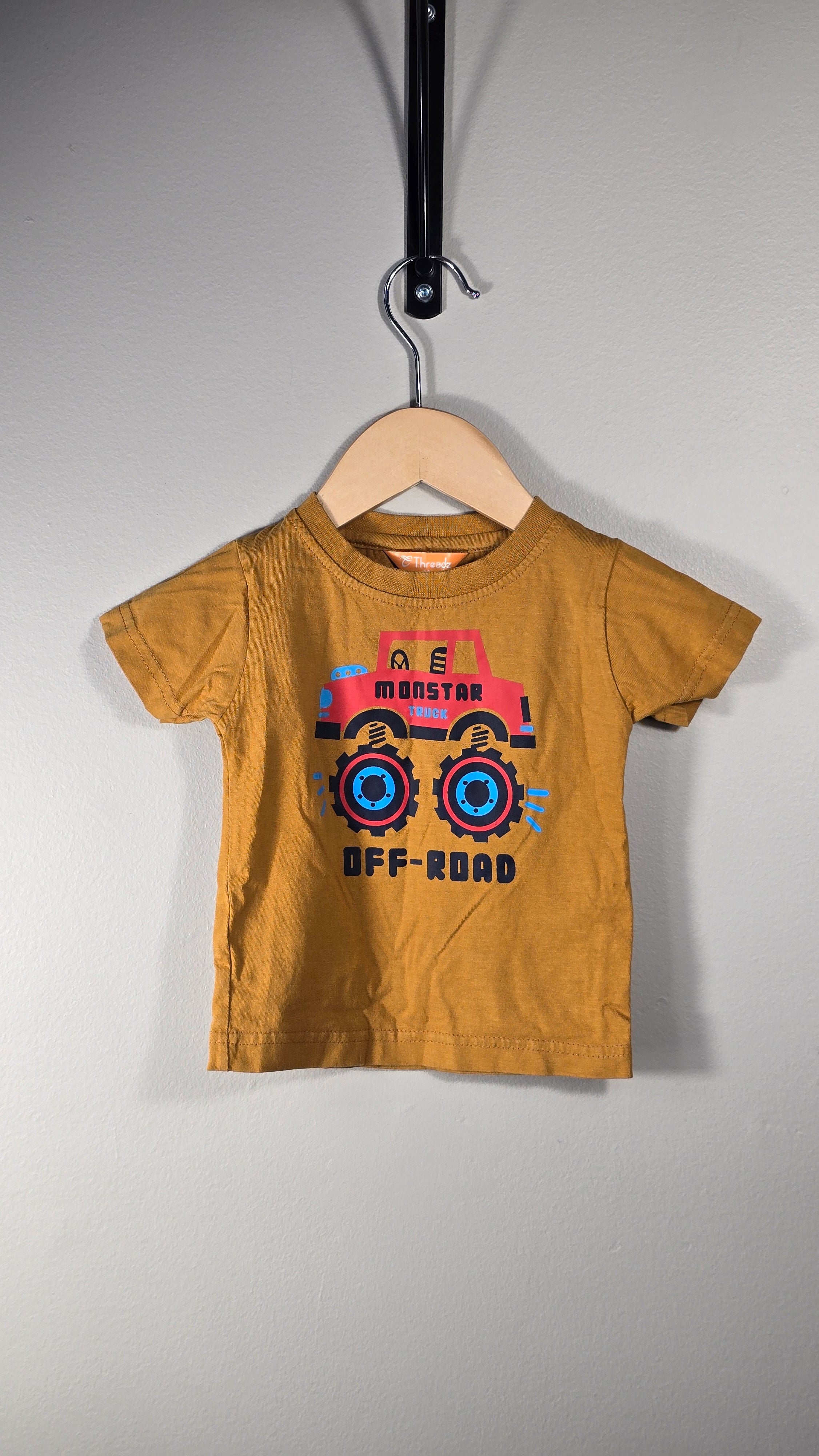 T-Shirt Treadz M (estimé 2-3T)