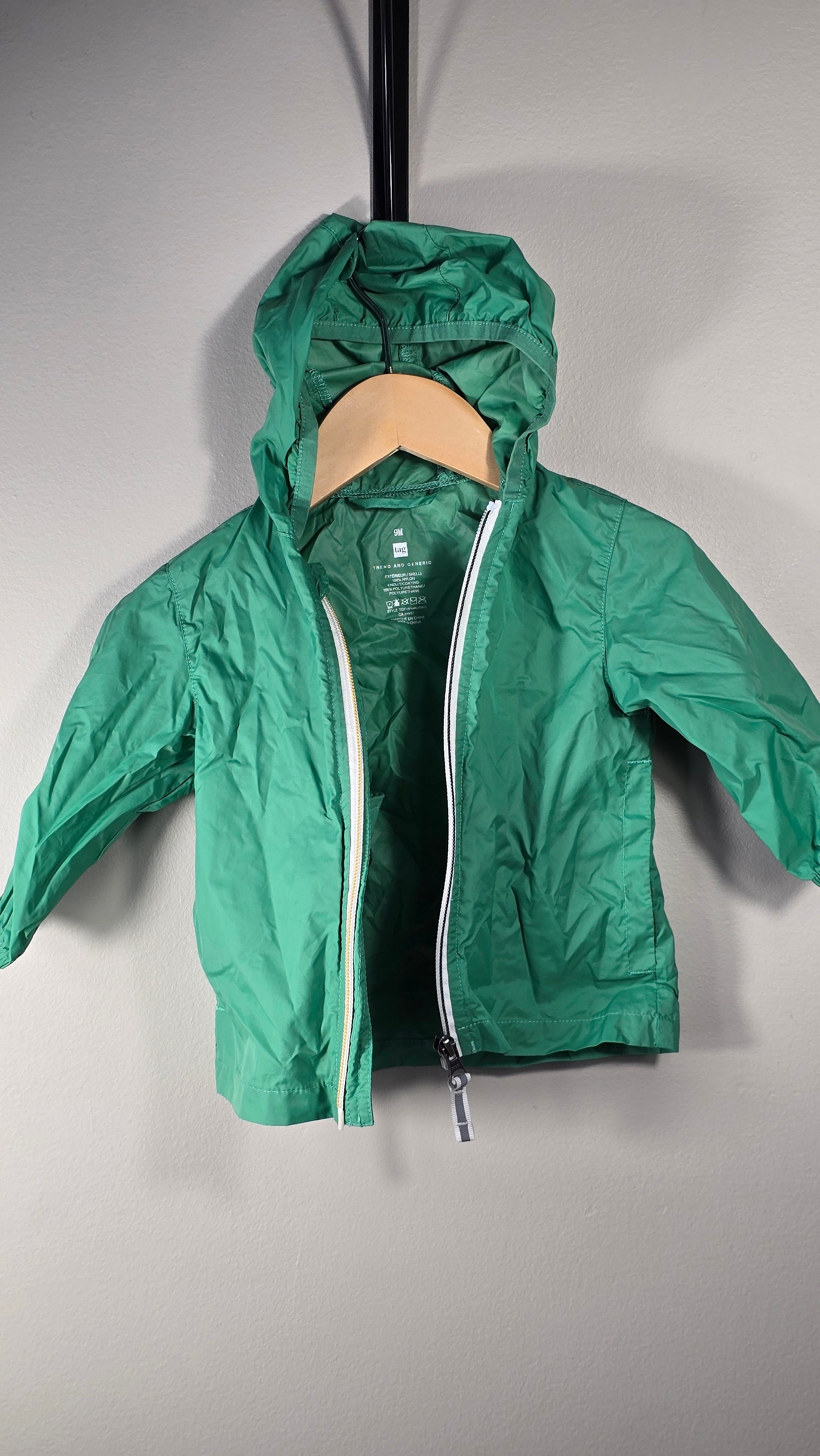 Windbreaker 9 months TAG
