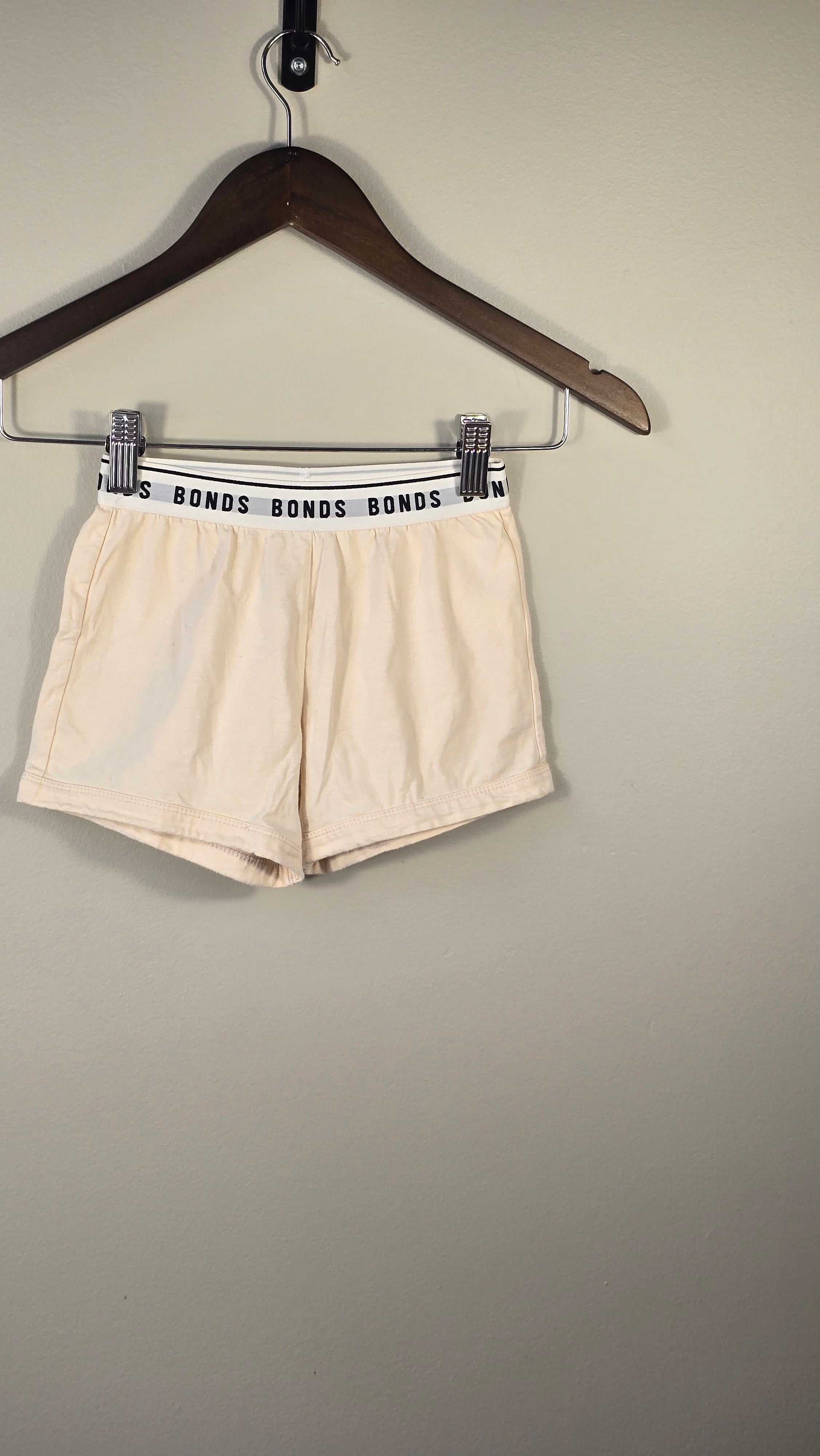 Short Bonds 6T