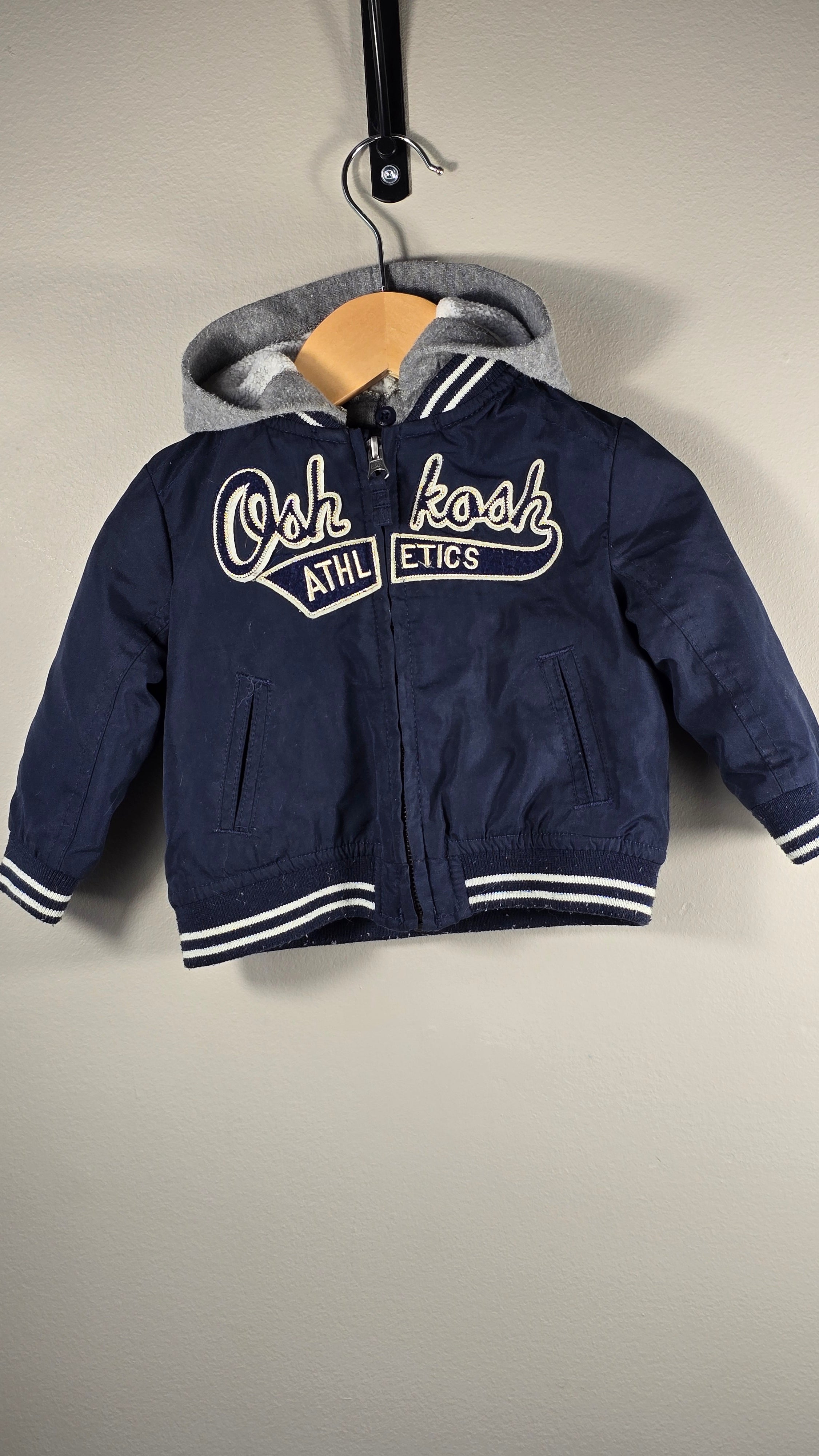 Veste Oshkosh 18 mois *un peu mousseuse