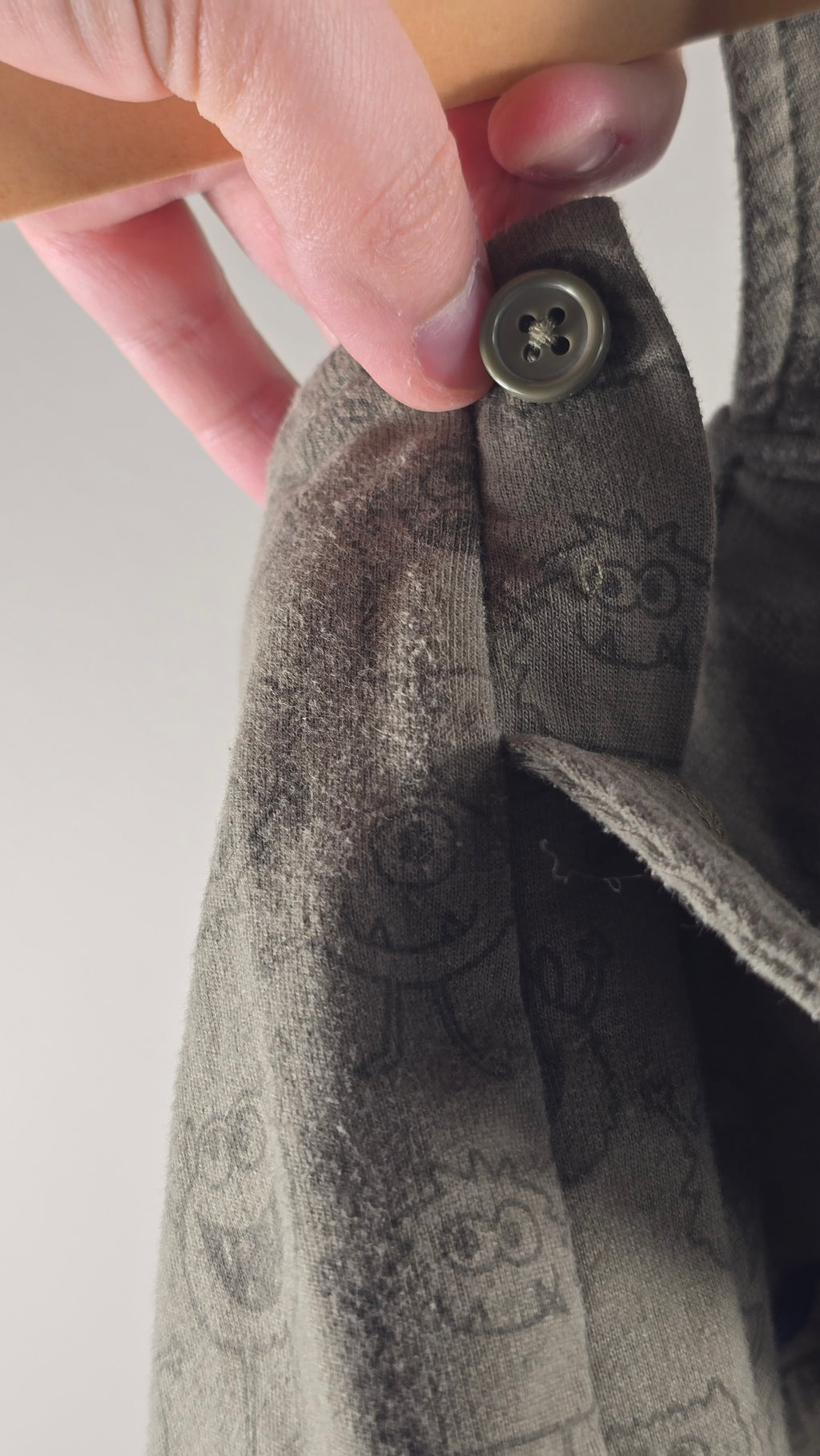 Salopette short petit monstre | Pekkle | 6 mois *manque un bouton sur le côté