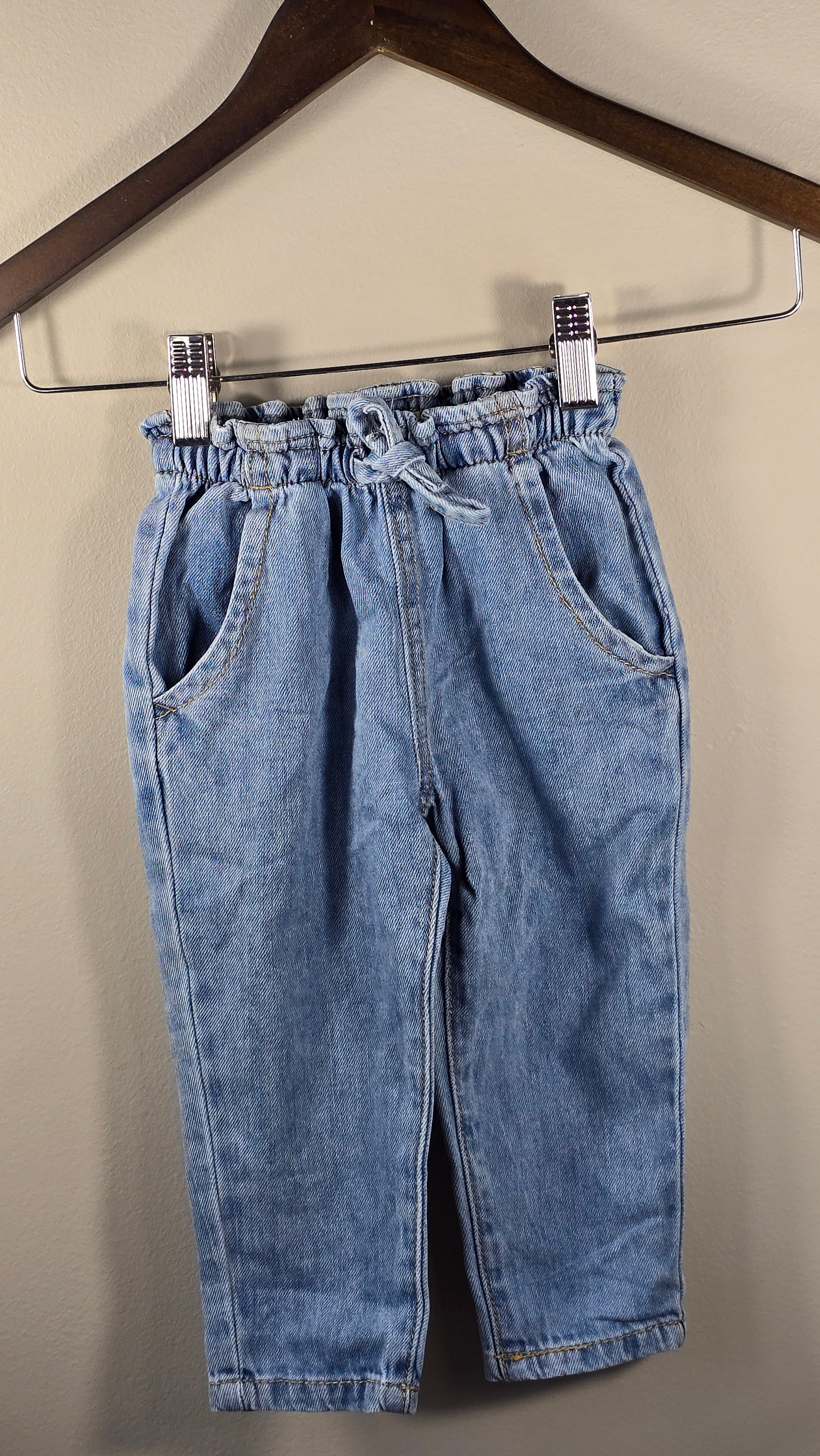 *Jeans coupe baril taille paperbag | Gagou Tagou | 18 mois *Cordon non fonctionnel