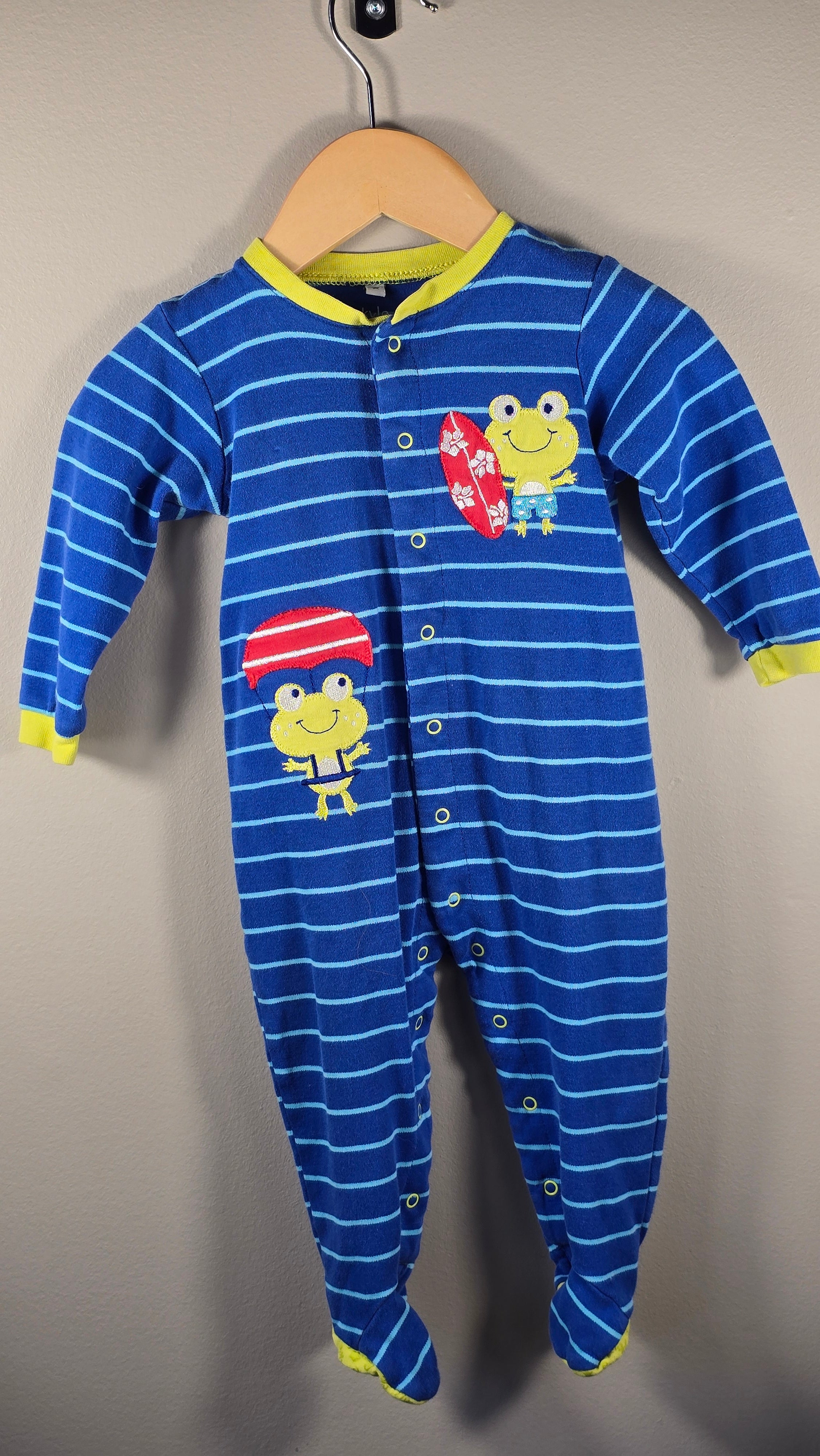 Pyjama à boutons grenouilles | Pekkle | 12 mois
