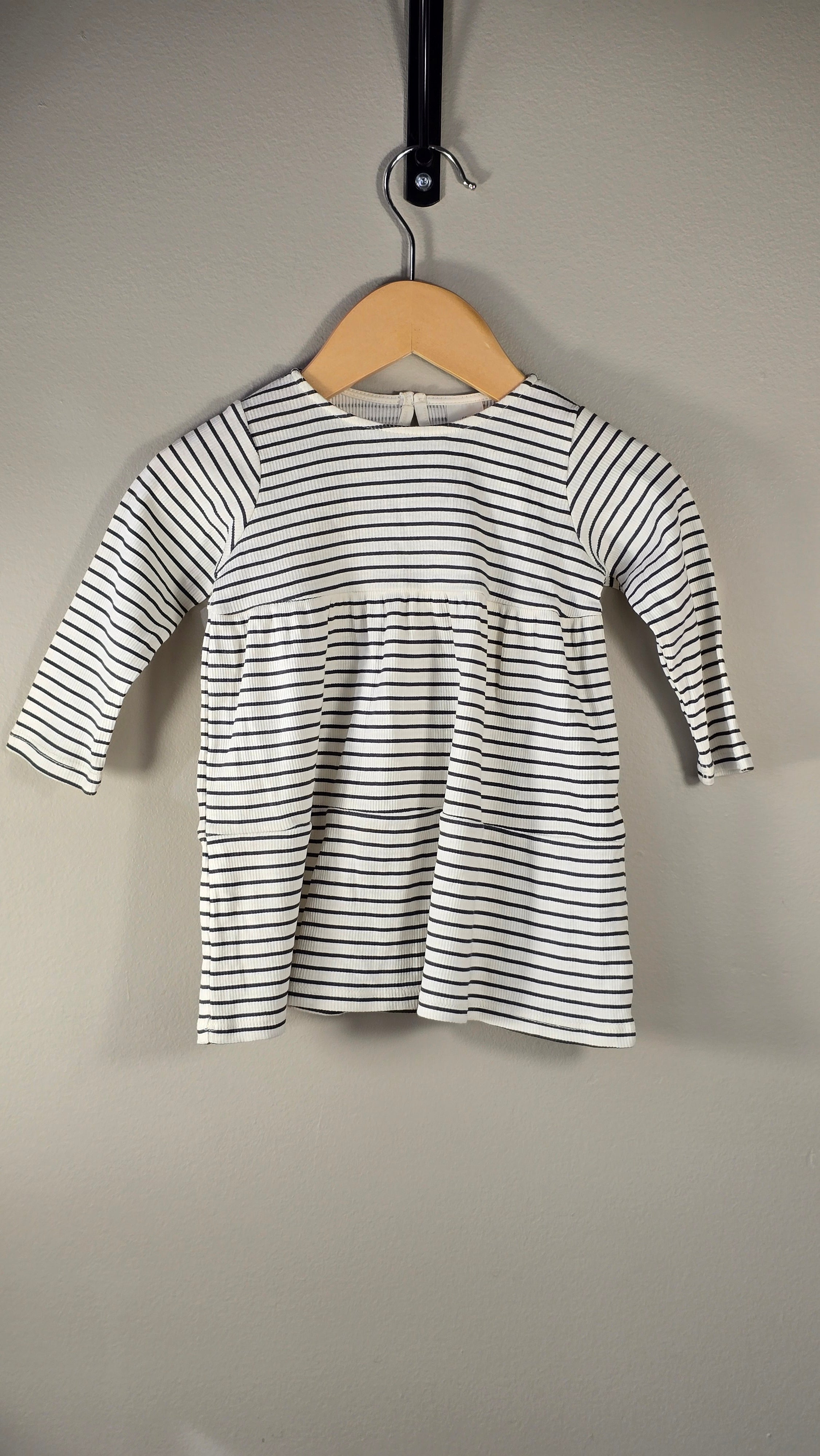 Robe côtelée rayée | H&M | 4-6 mois *comme neuve