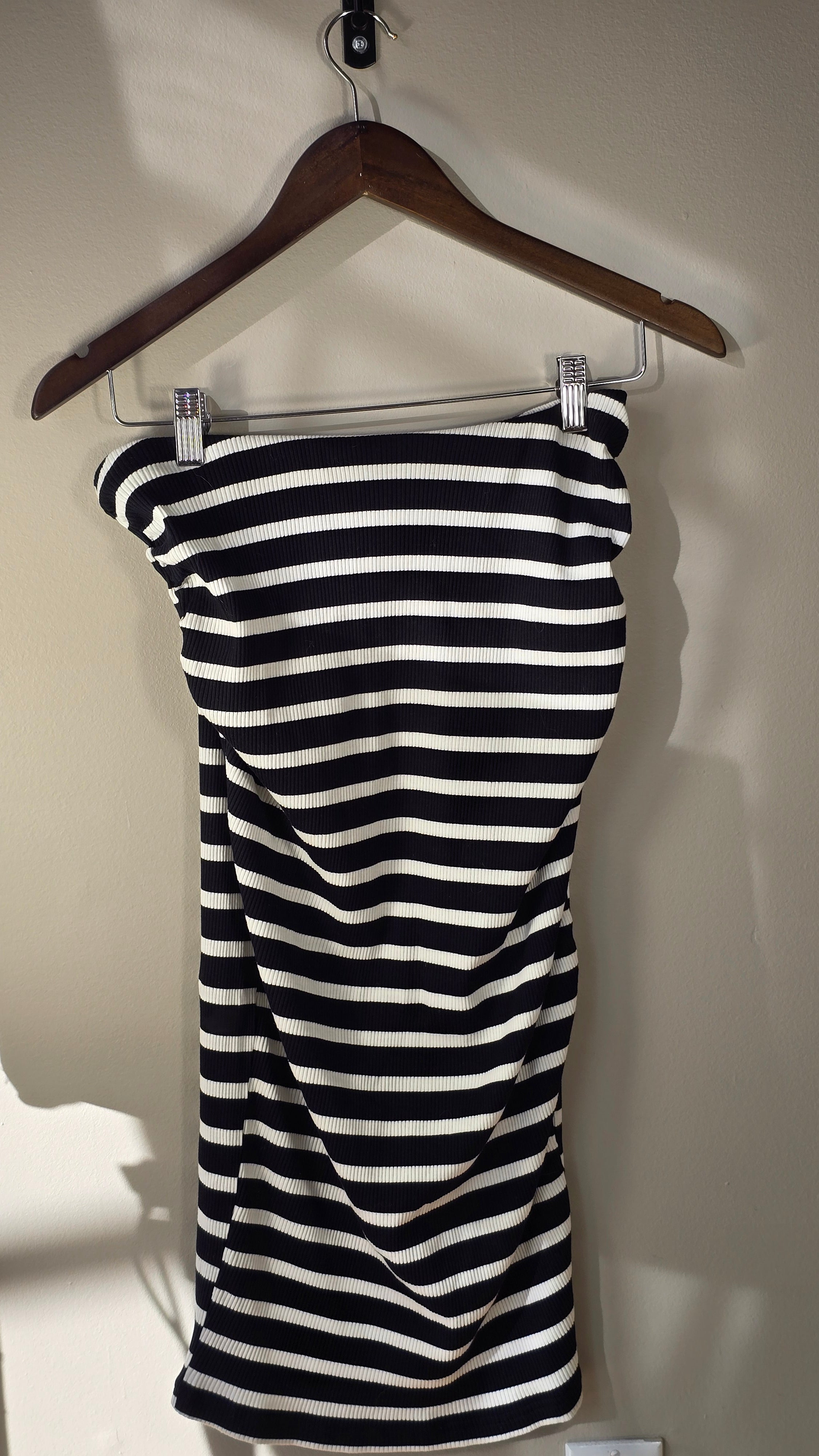 Robe rayée sans bretelles | H&M mama | Medium