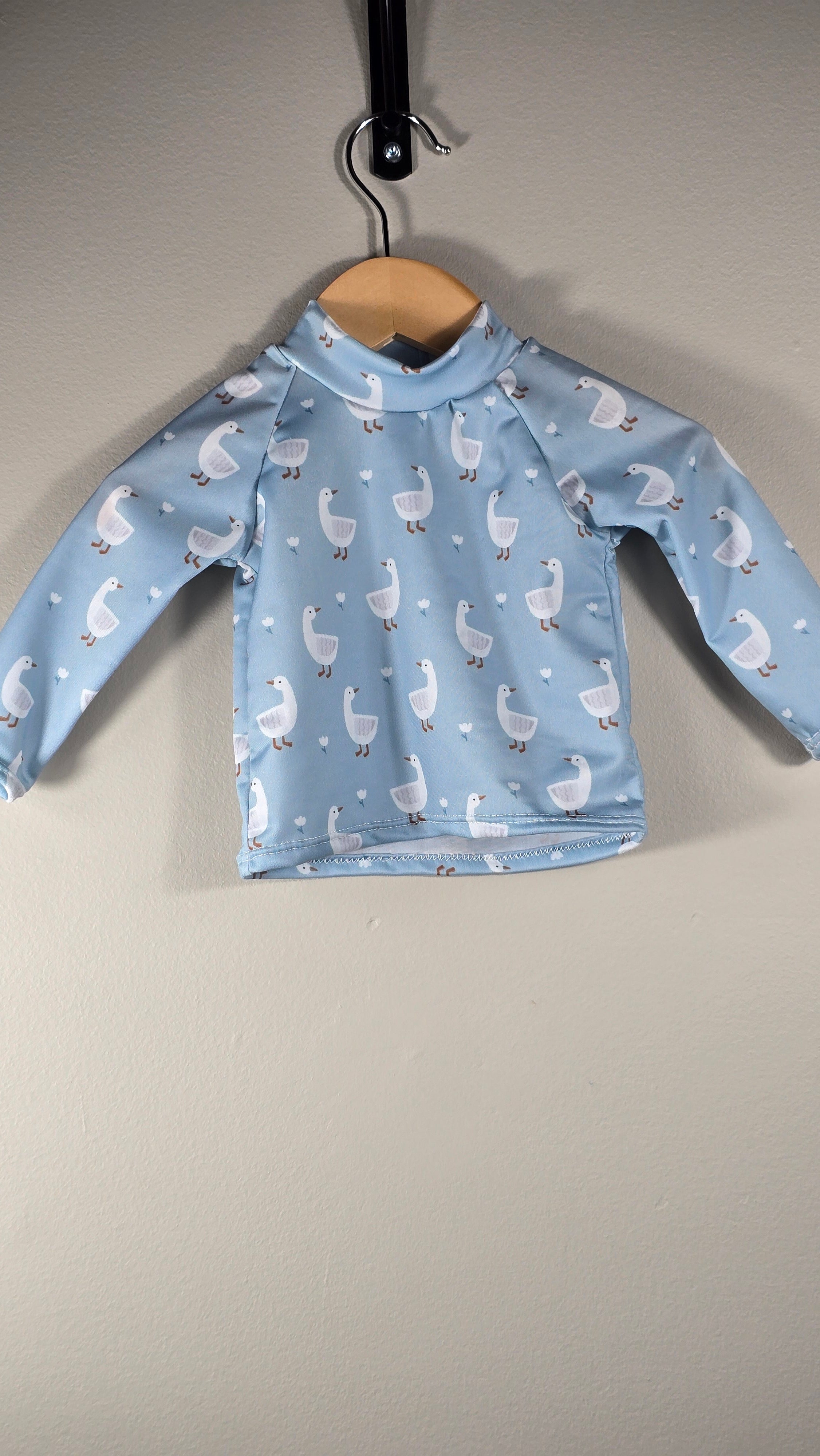 Chandail maillot de bain | Marque inconnue, fait à la main | estimé 6-12 mois *Neuf, valeur 35$
