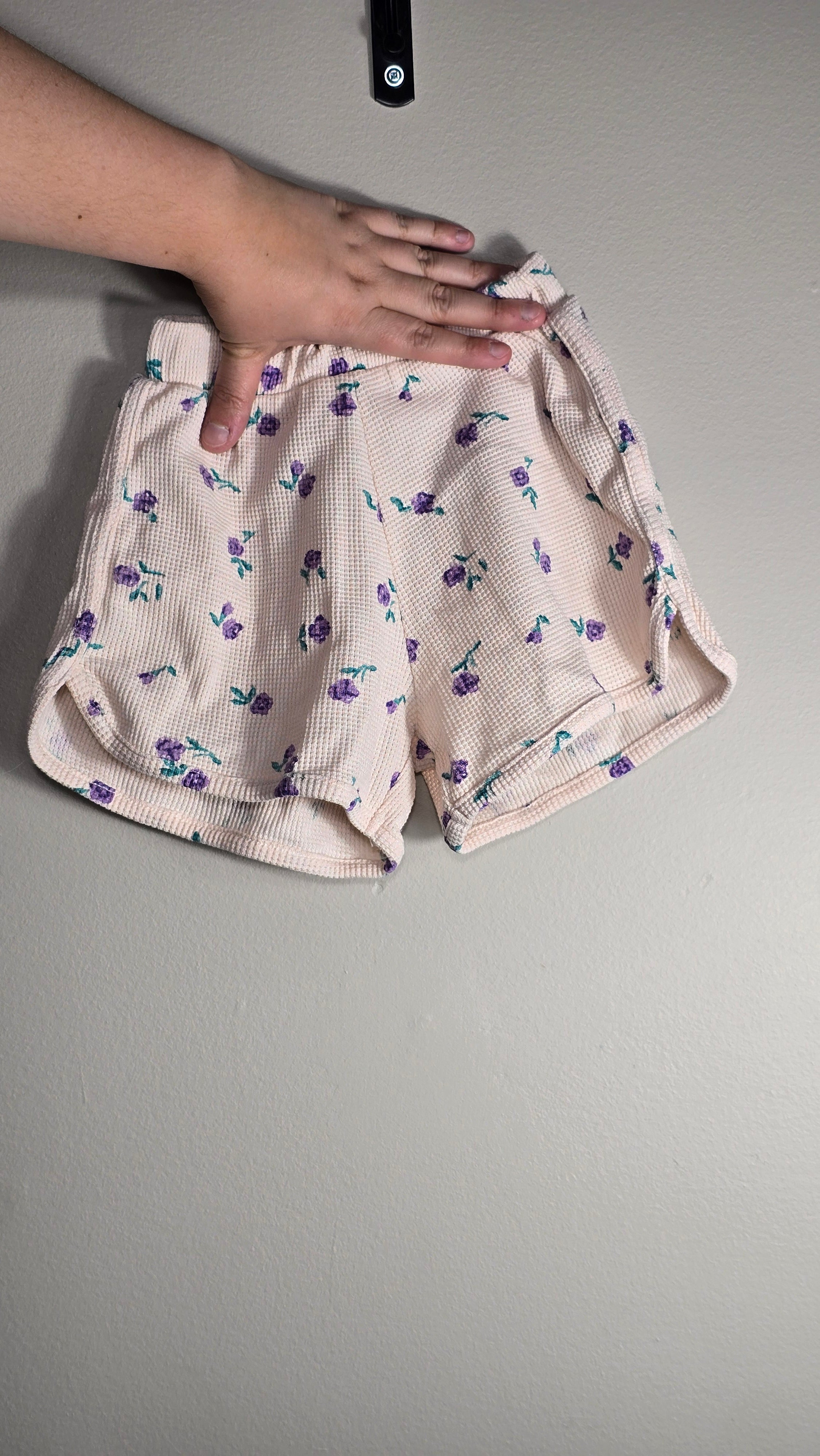 Shorts fleuris gaufrés | Zara | 4-5 ans
