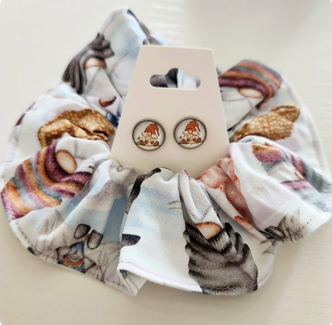 Ensemble chouchou et boucles d'oreilles *Neuf*