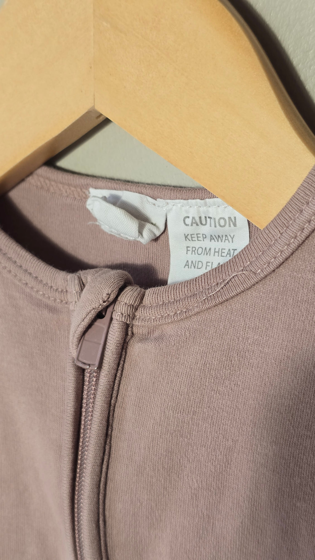 Footless pajama - Dusty pink | Jamie Kay | 6-12 months *Imperfect at the collar