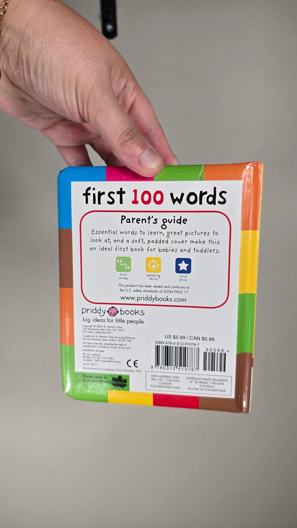 Livre First 100 words (Anglais)