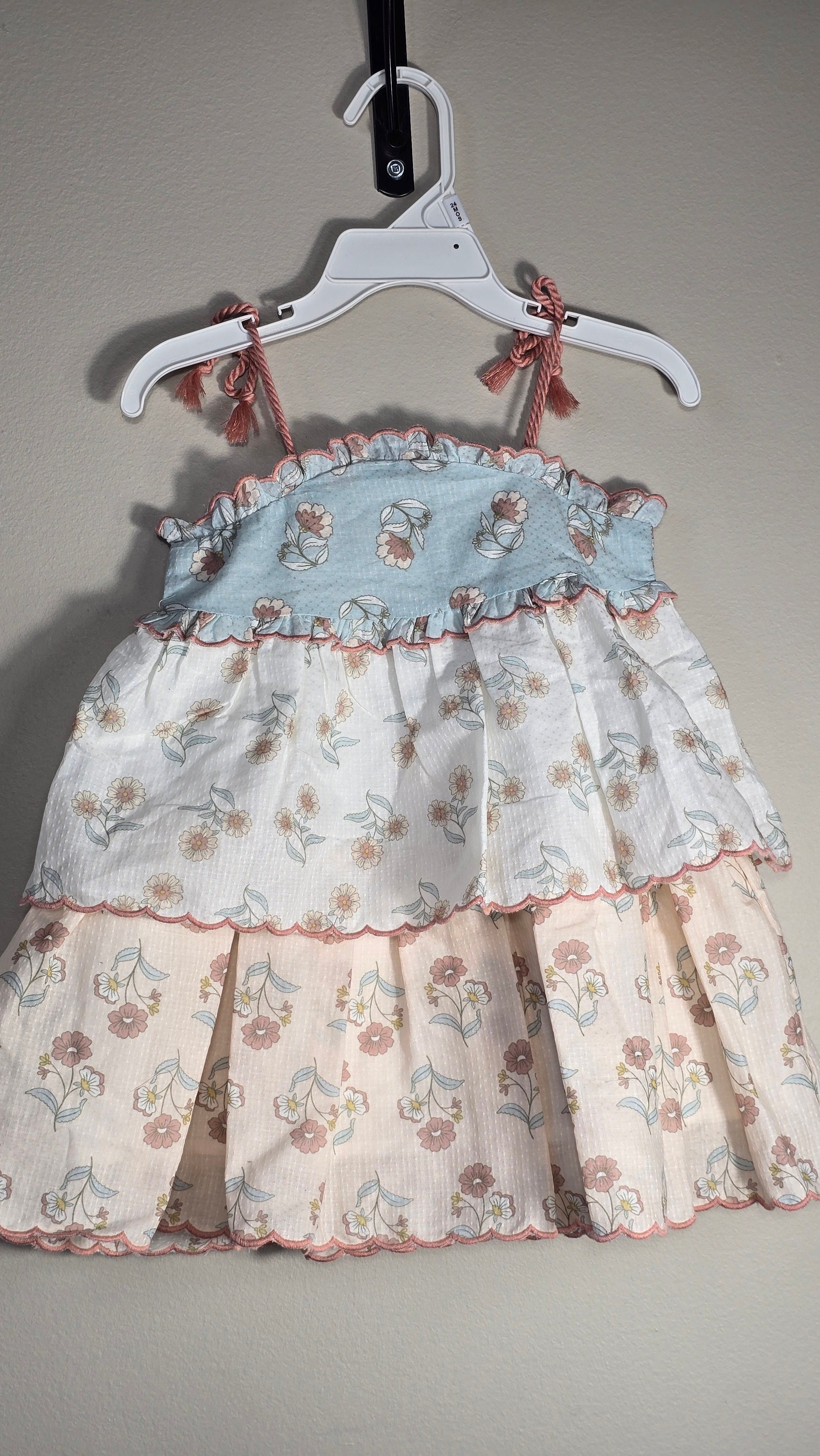 *Neuve Robe | Happily Grey | 24 mois * Valeur 40$