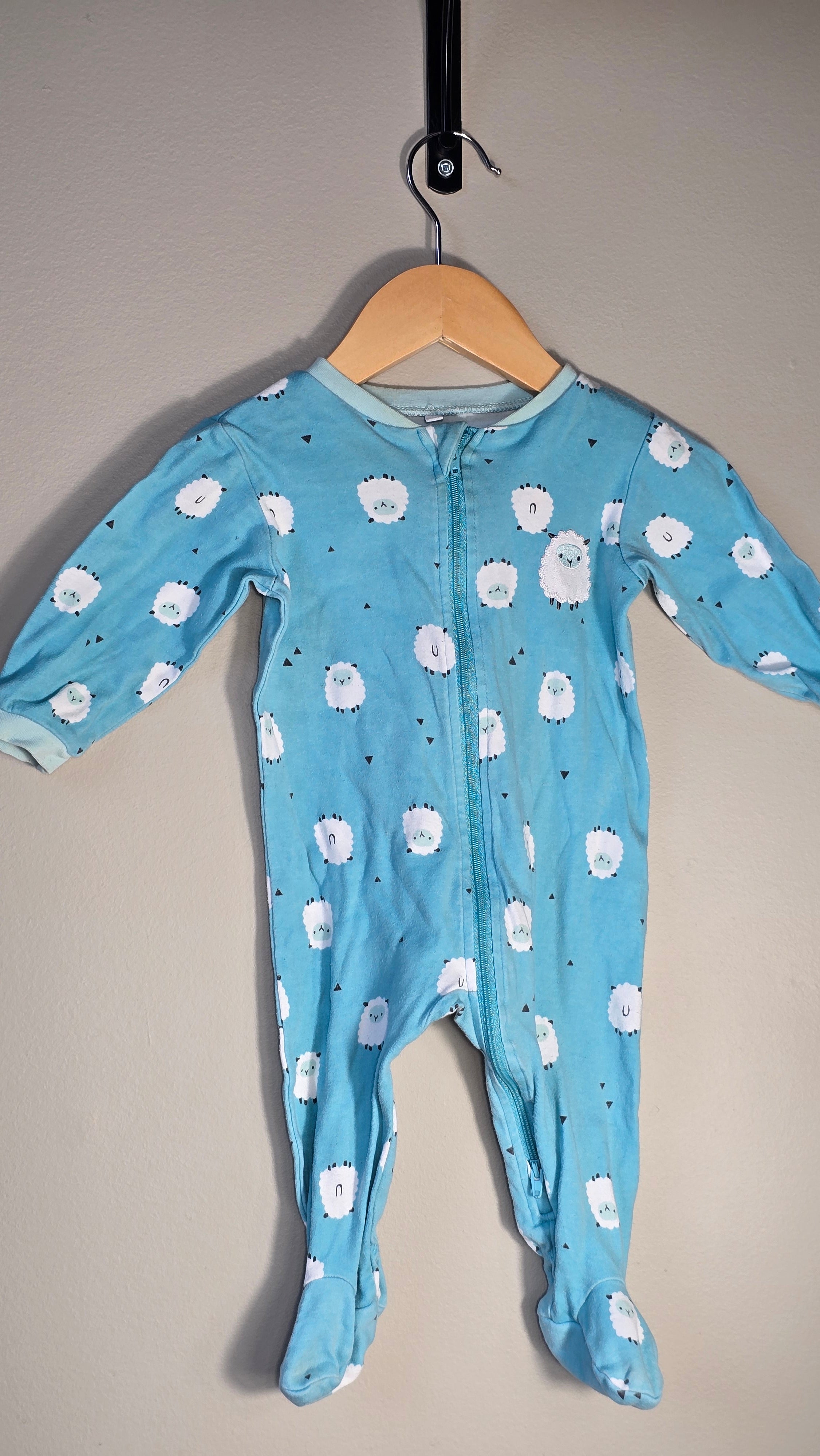 Sheep pajamas | Pekkle | 6 months *slightly yellowed at the collar