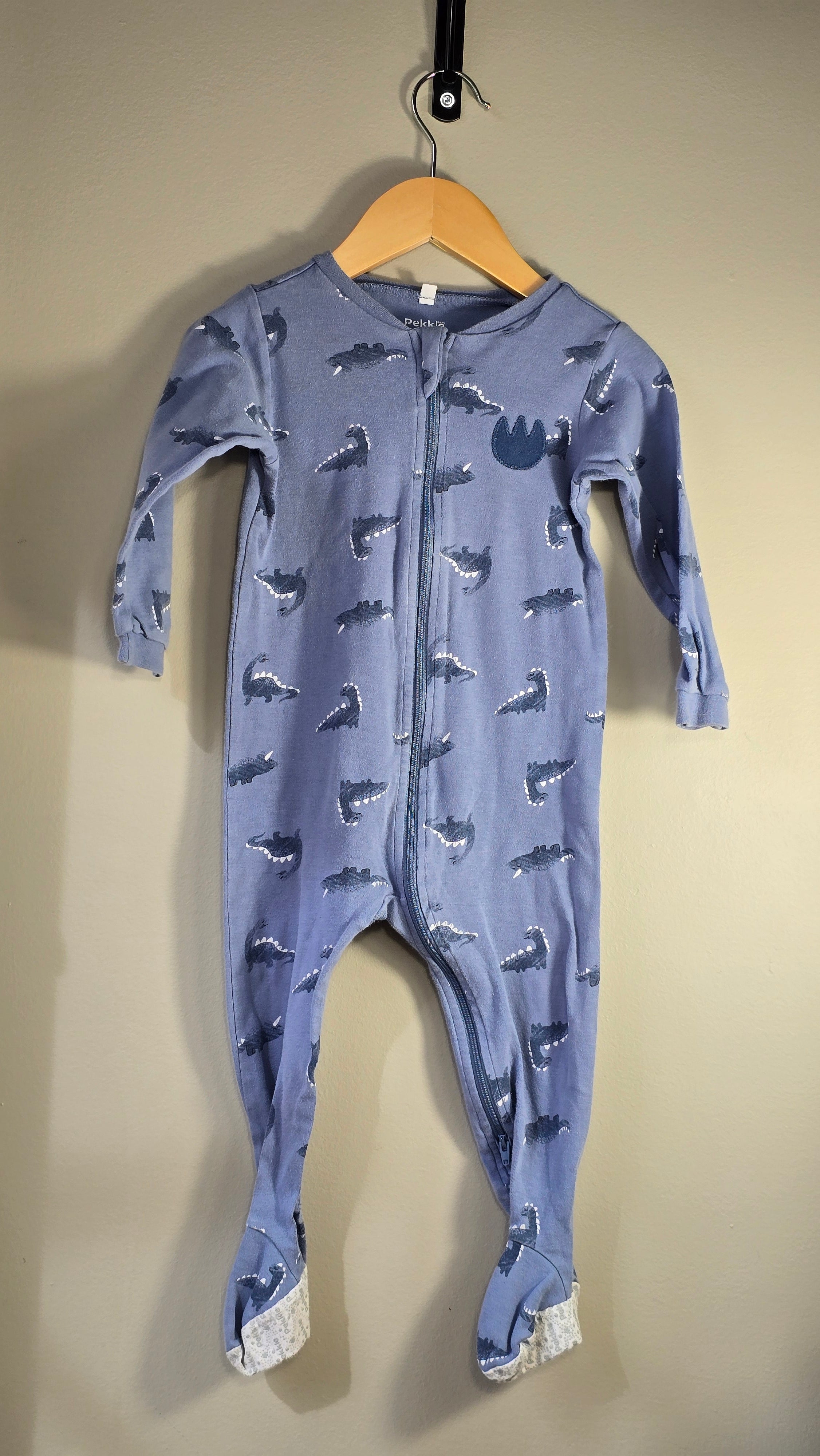 Pyjama dinosaures fond bleu | Pekkle | 18 mois