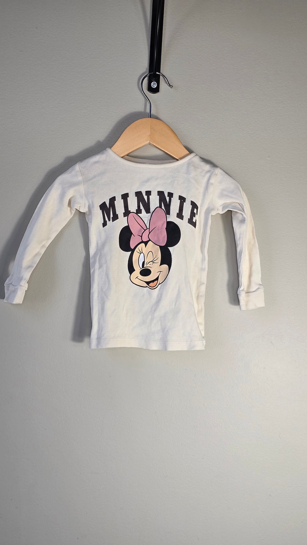 Chandail à manches longues | Minnie | 3T *fait petit *Imperfection sur le I