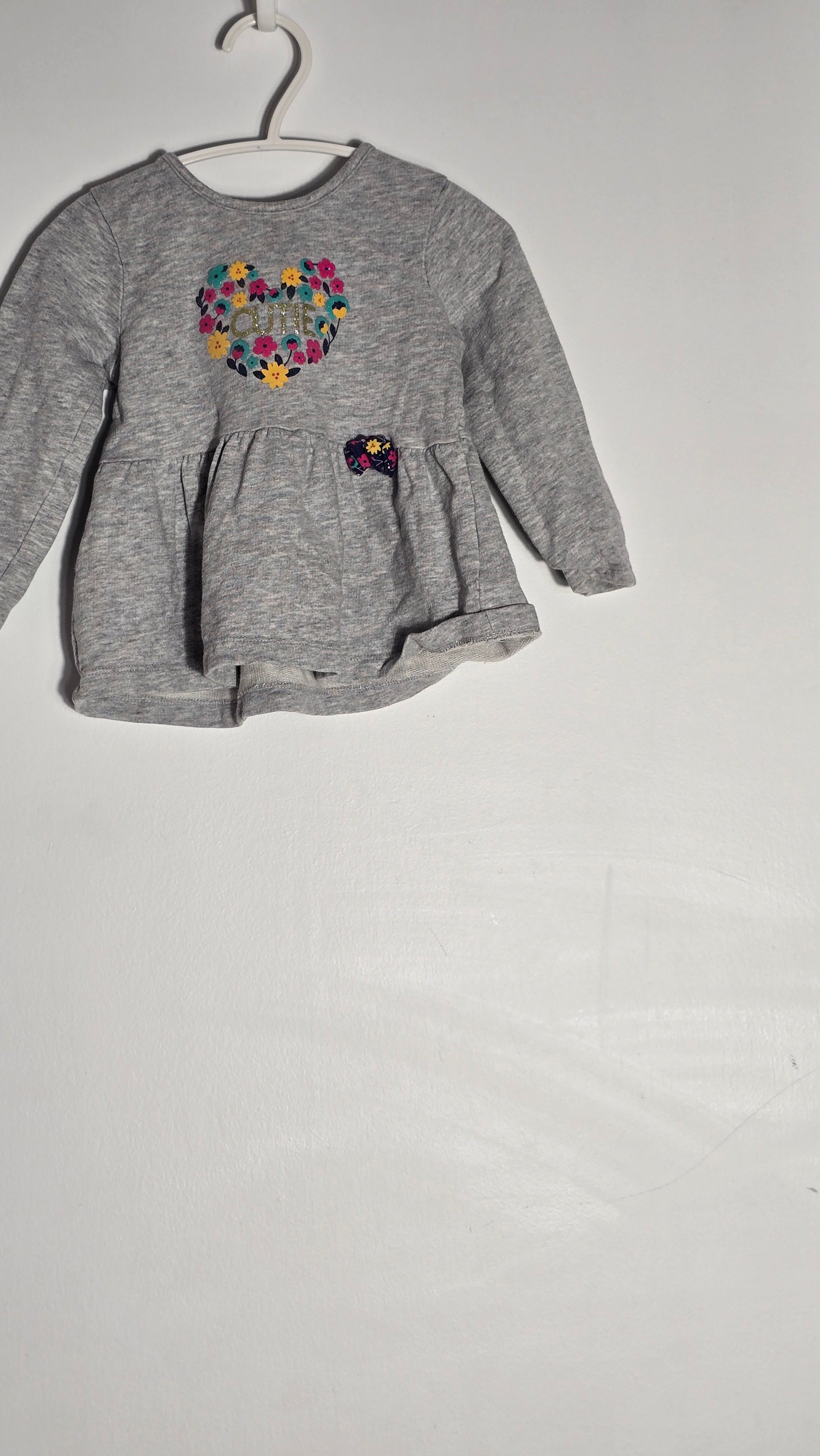 Lot pour filles (13 mcx) 18 mois  | Carter's, Rococo, Romy&Aksel, Pekkle, etc.