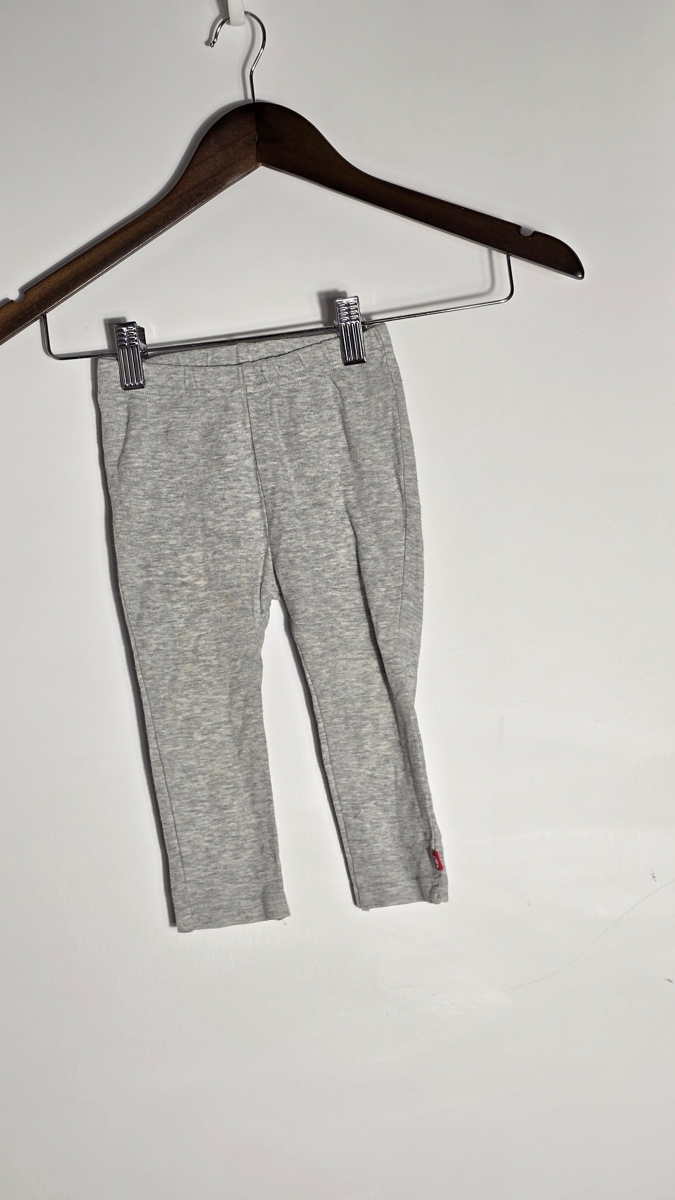 Lot pour filles (13 mcx) 18 mois  | Carter's, Rococo, Romy&Aksel, Pekkle, etc.