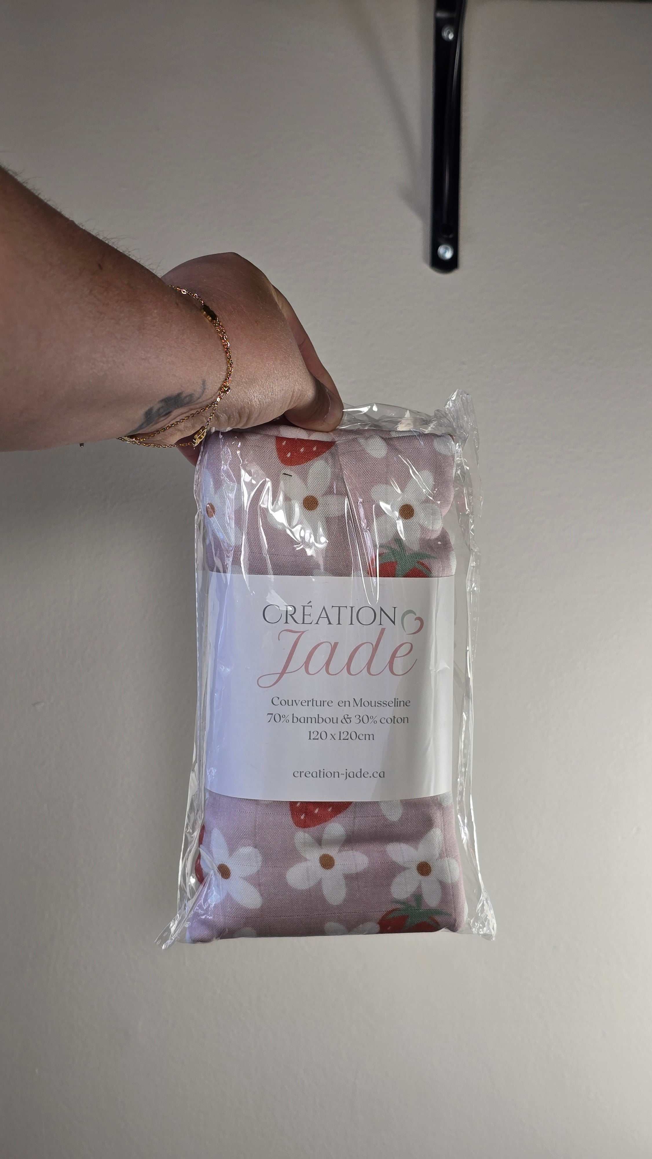 Mousseline en bambou & coton | Création Jade | Fraises et marguerites  *neuve