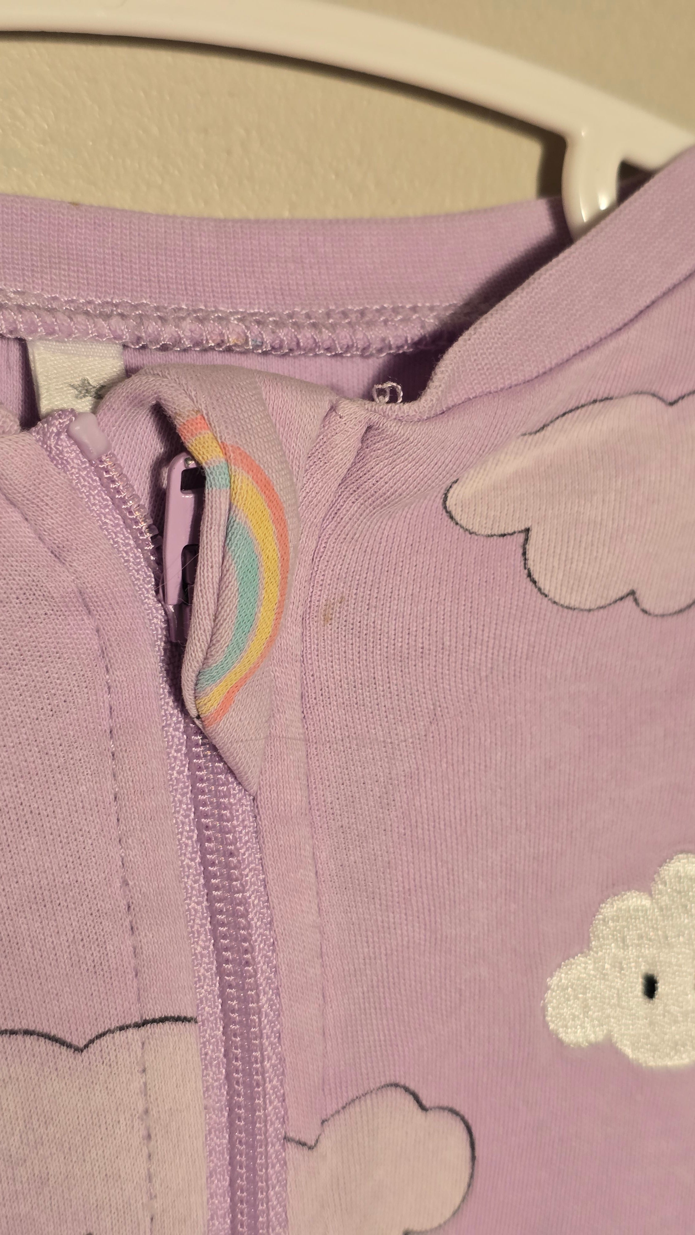 Pyjama nuages arc-en-ciels | Pekkle | 6 mois *Semble un peu pâli