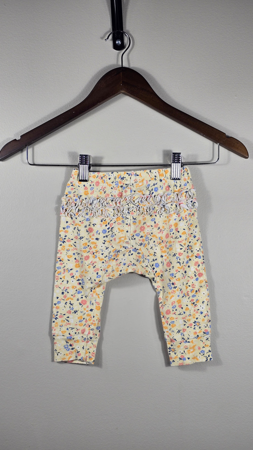 Lot de 2 pantalons fleuris | Laura Ashley baby et Trois Moutons | 12 mois