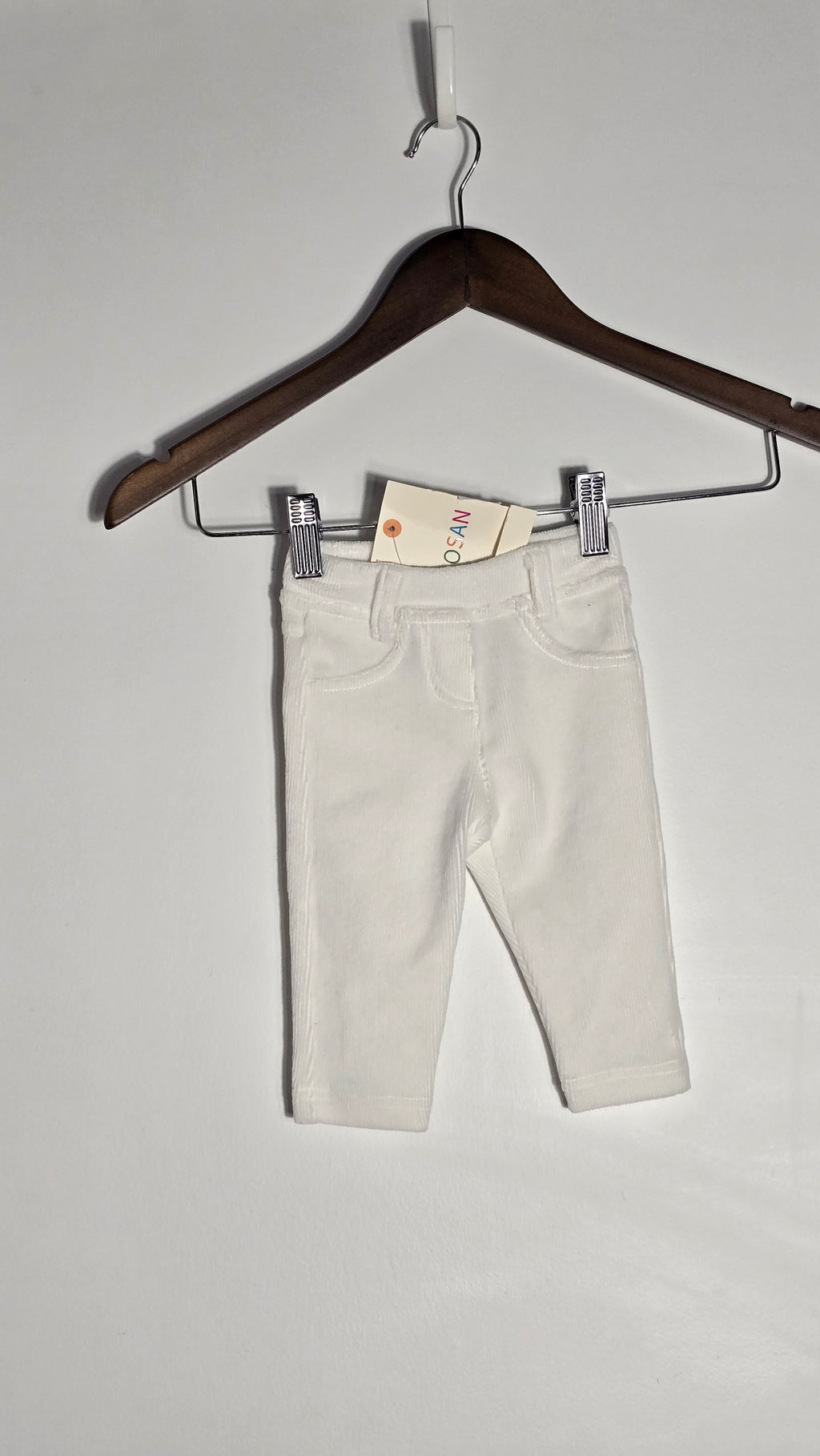 Petit lot (9 mcx) fille 3-6 mois | Baby Gap, Baby Bundles, Carter's, Losan, George, Gagou Tagou