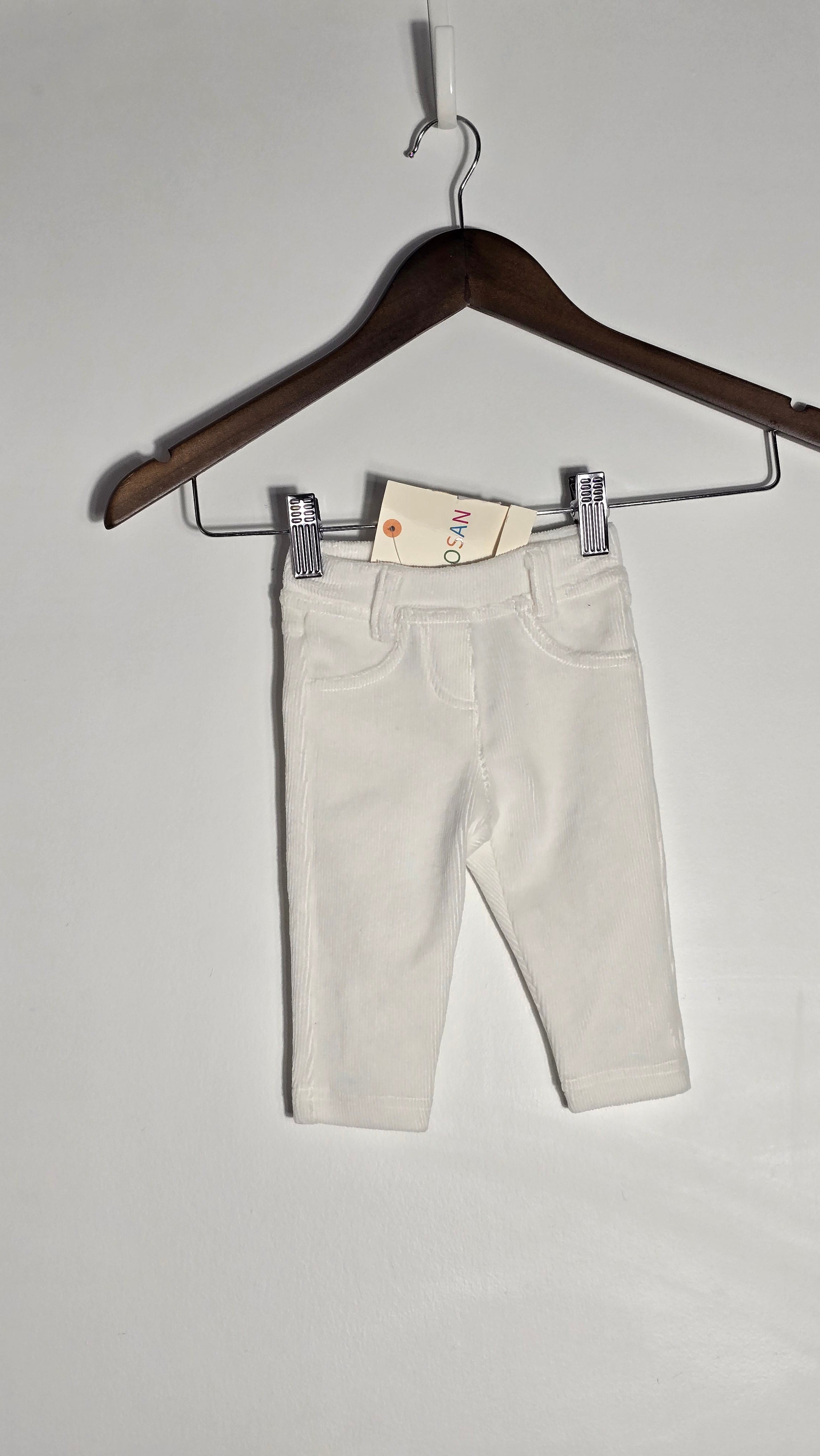 Petit lot (9 mcx) fille 3-6 mois | Baby Gap, Baby Bundles, Carter's, Losan, George, Gagou Tagou