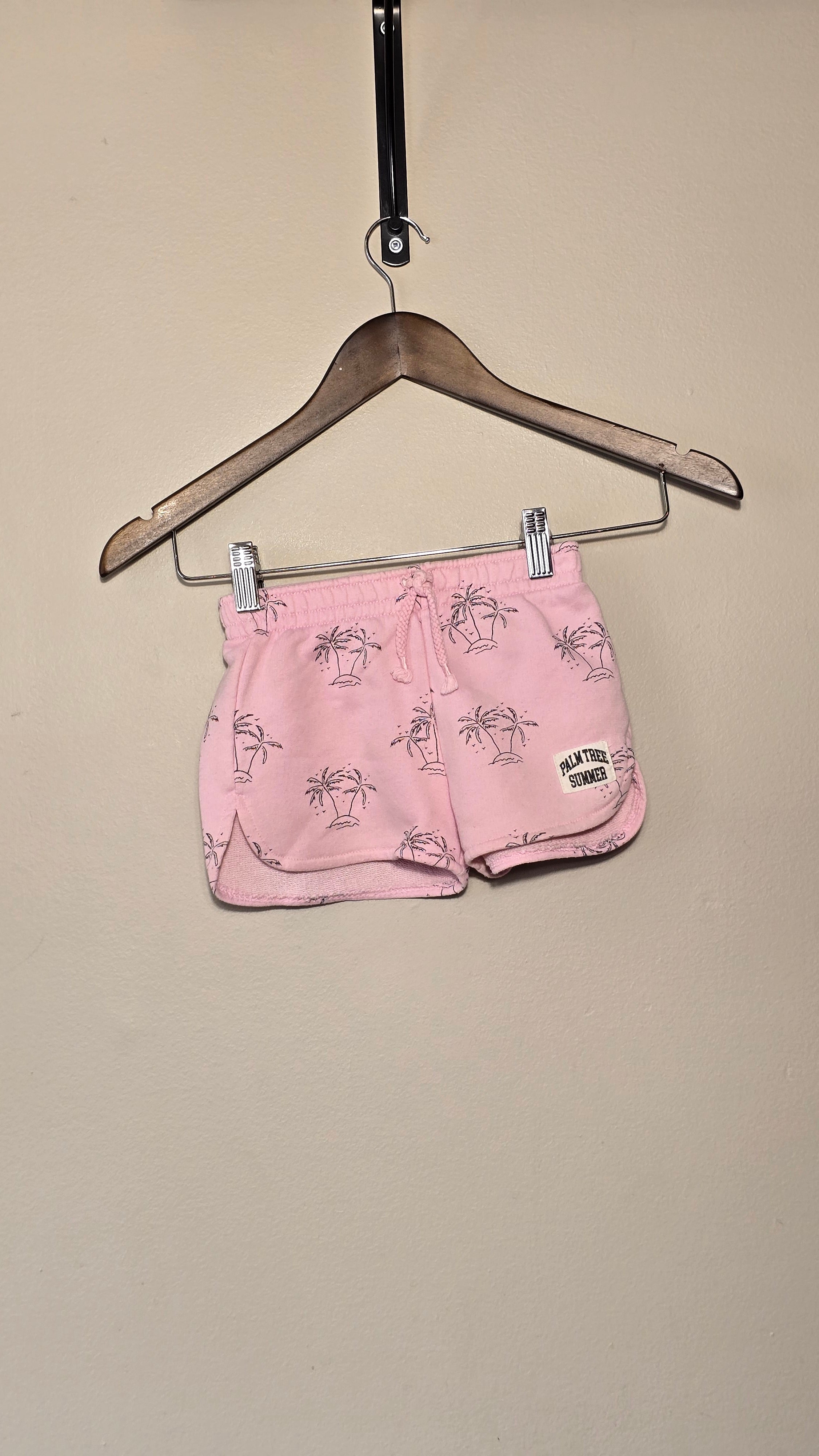 Short palmiers en molleton | Zara | 6 ans (Fait 5 ans) *Minies taches sur les fesses et léger mousseux