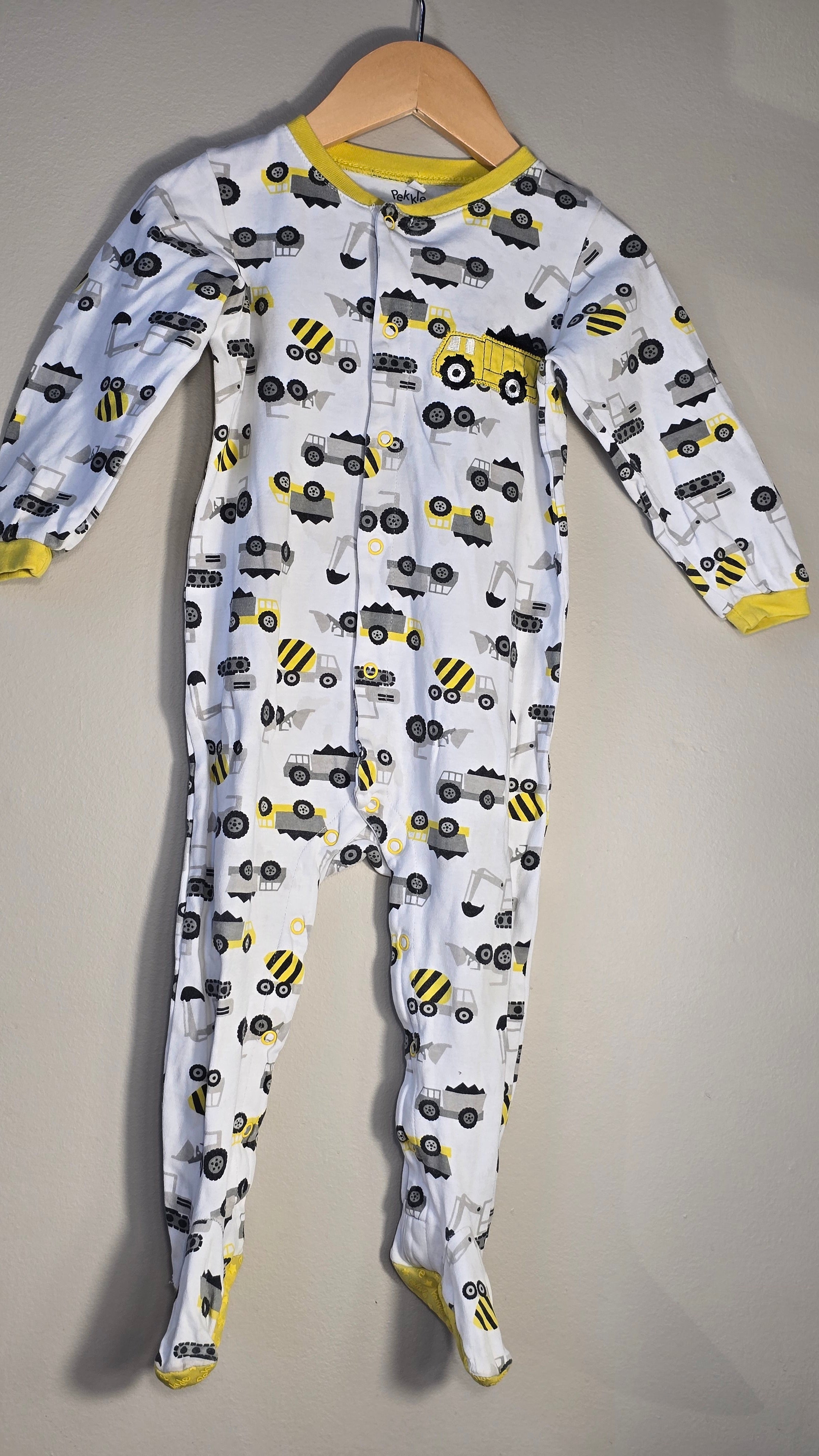 Footed pajama with buttons | Pekkle | 24 months