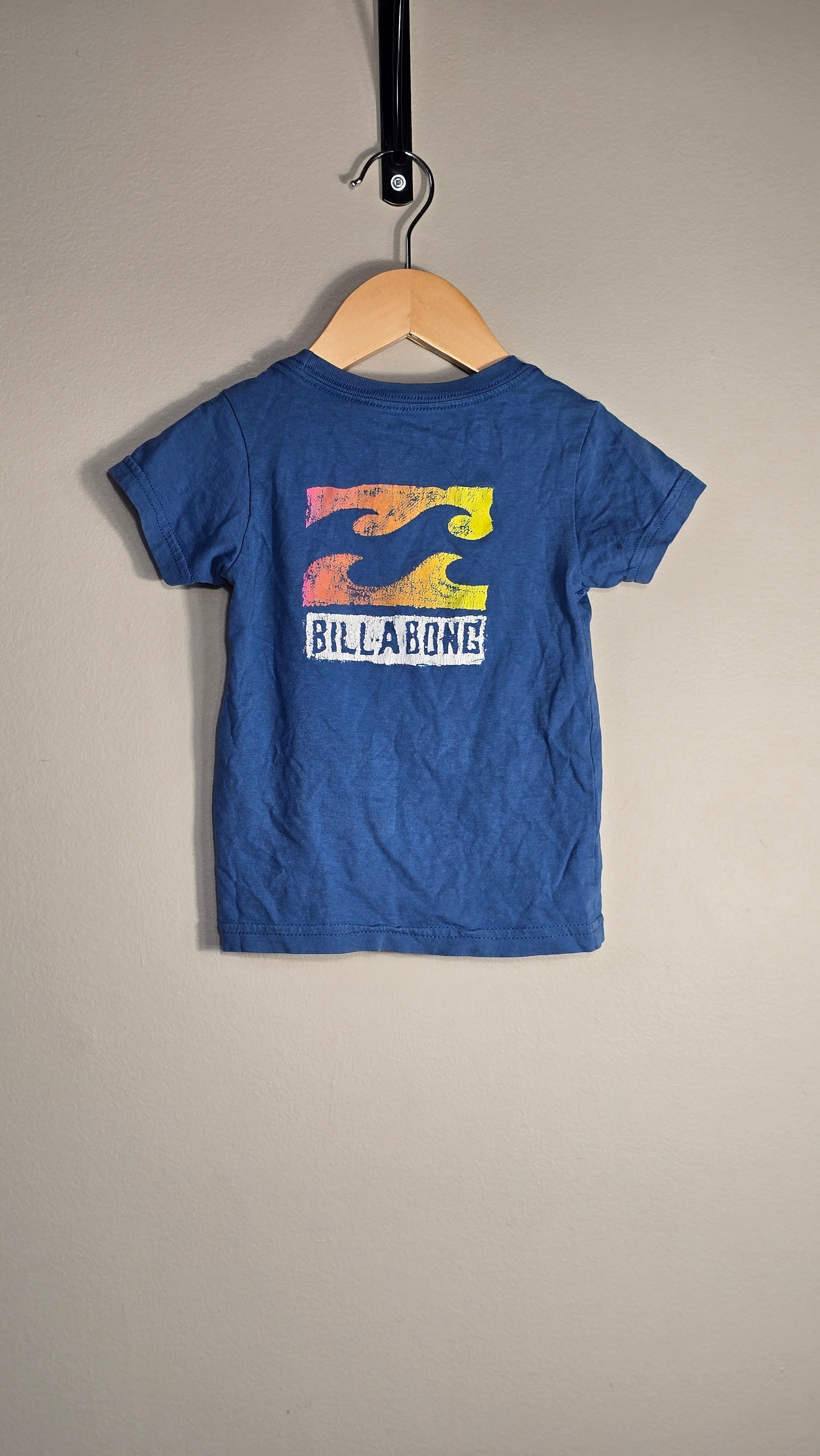 T-Shirt | Billabong | 18 mois *dessin un peu craqué
