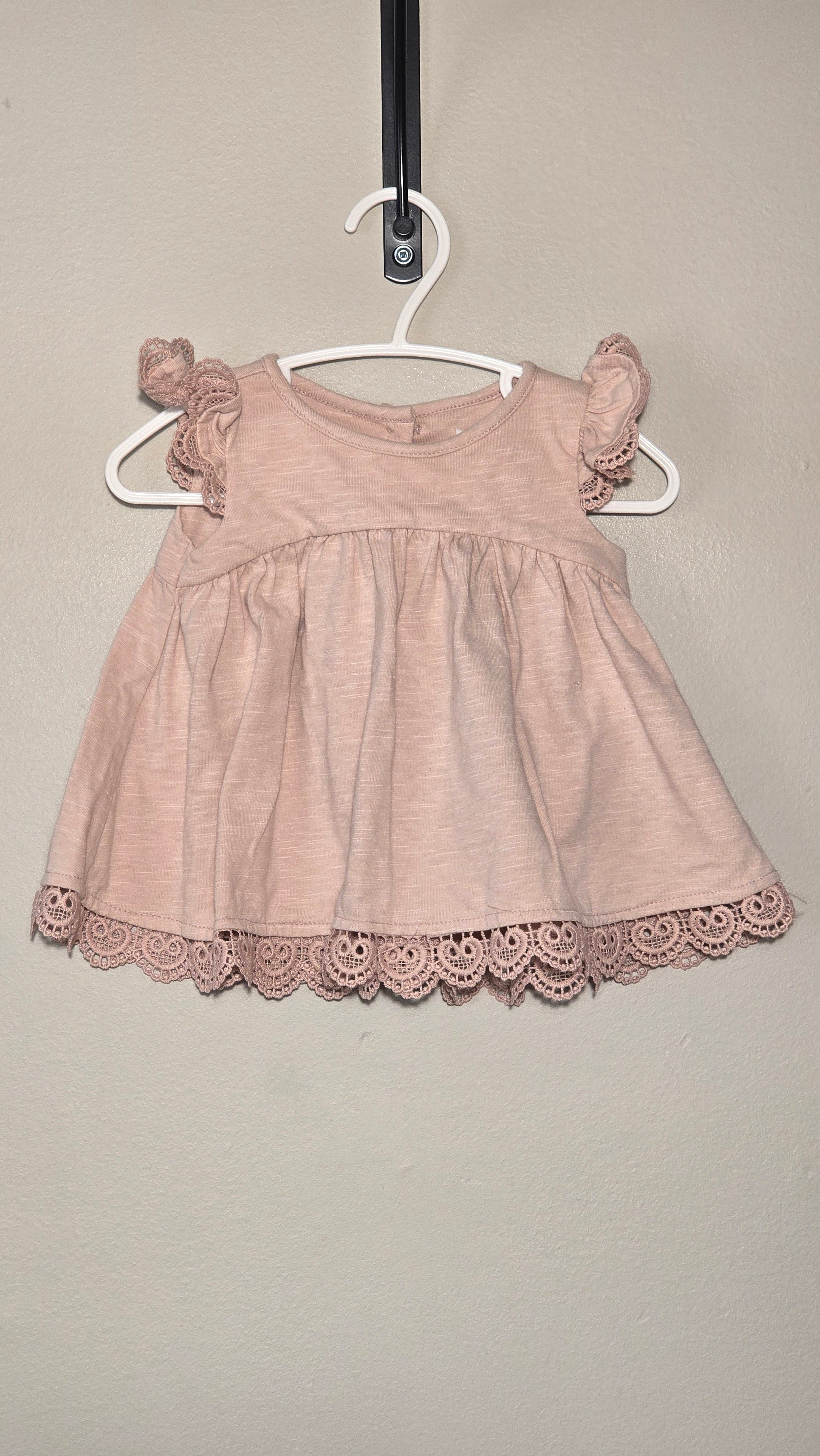 *Robe à détails en dentelle | Savannah | 3-6 mois