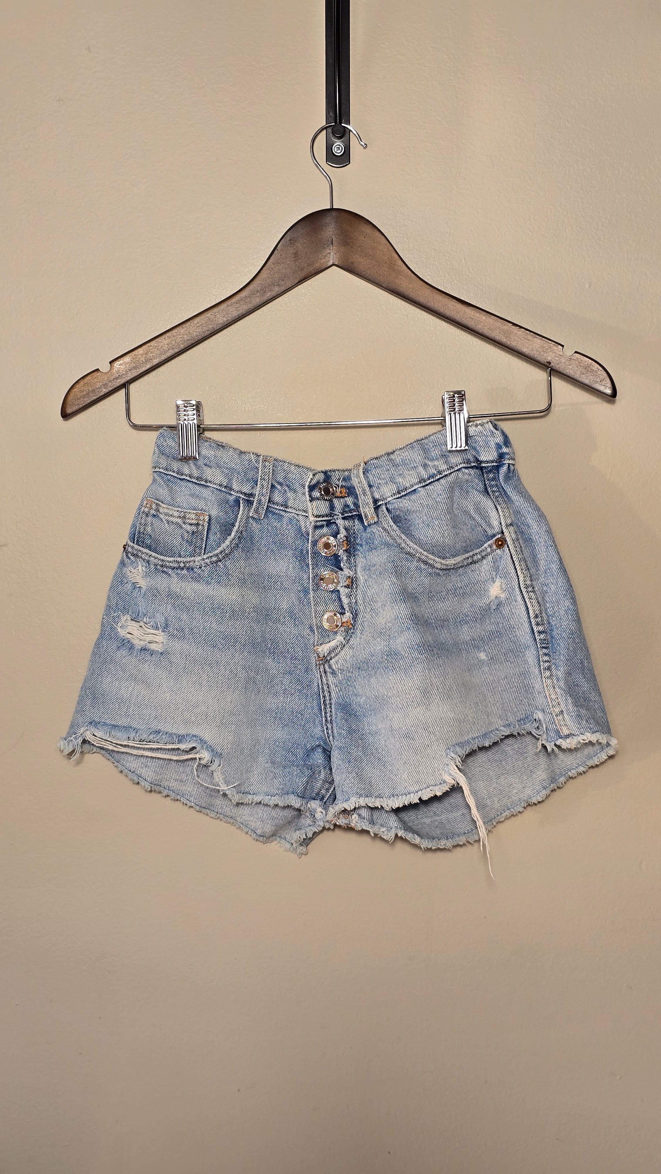 Distressed effect shorts | Zara | 11-12 years