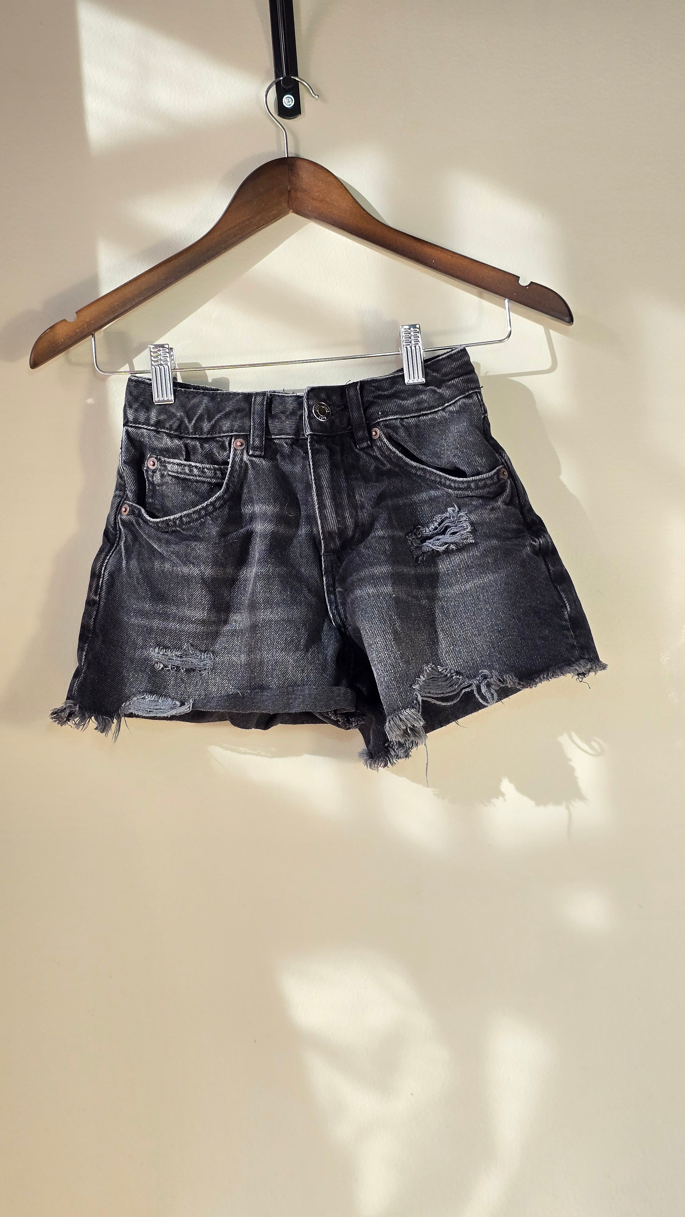 Short en jeans effet déchiré | Zara | 12-13 ans