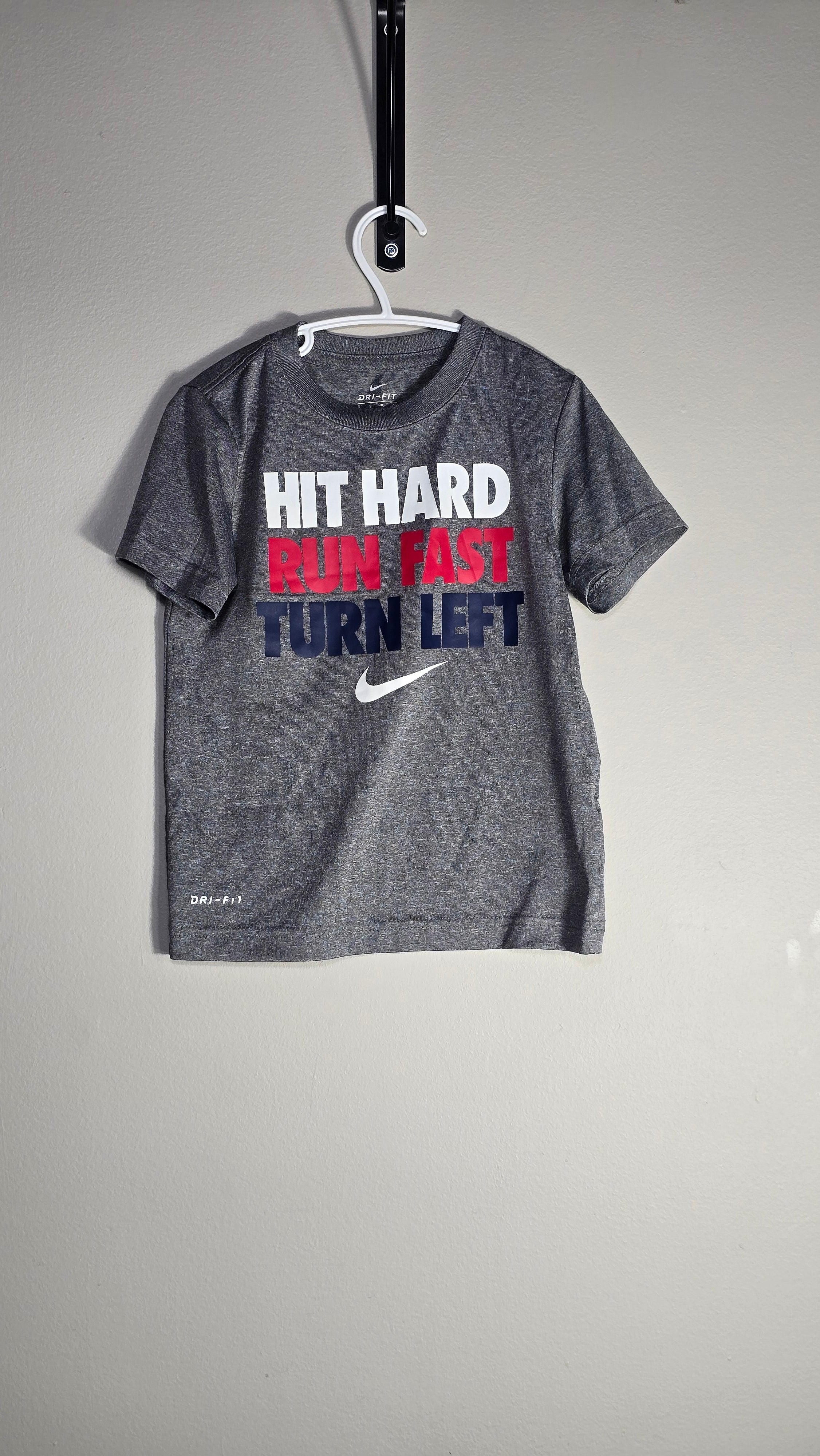 T-shirt dry-fit | Nike | S (4-5 ans)