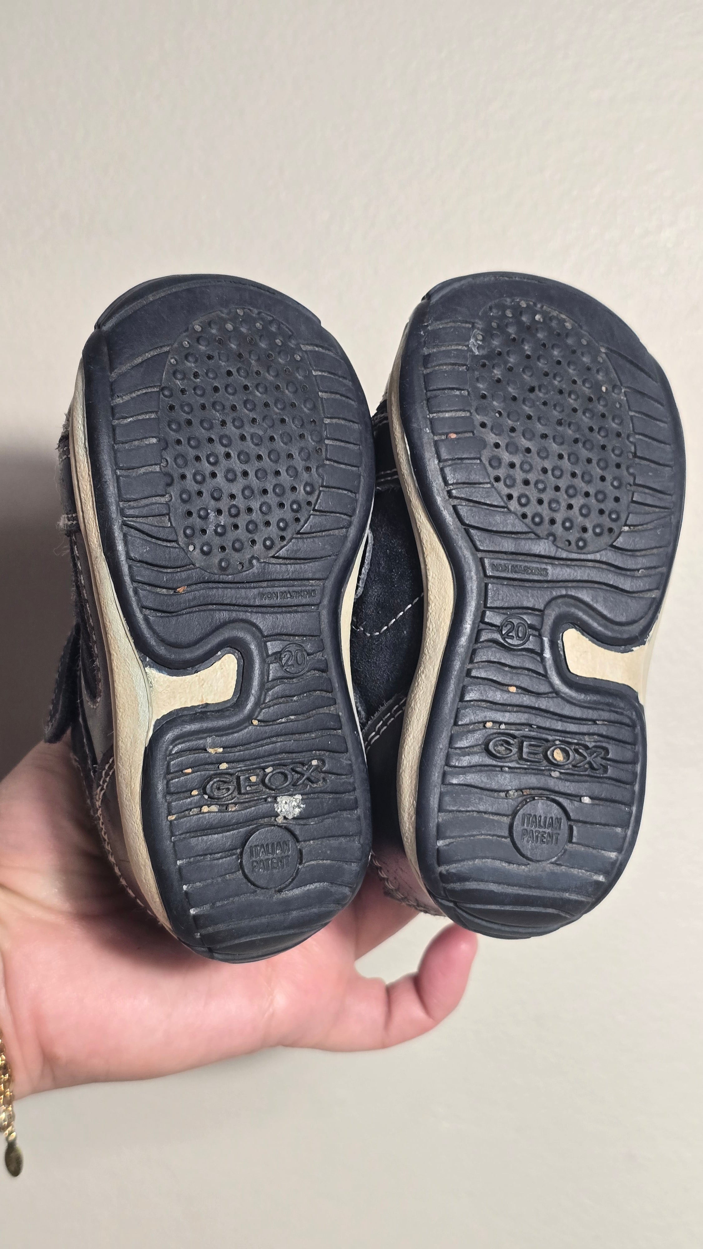 Chaussures | Geox | 20 (4.5) *Un peu imparfaites
