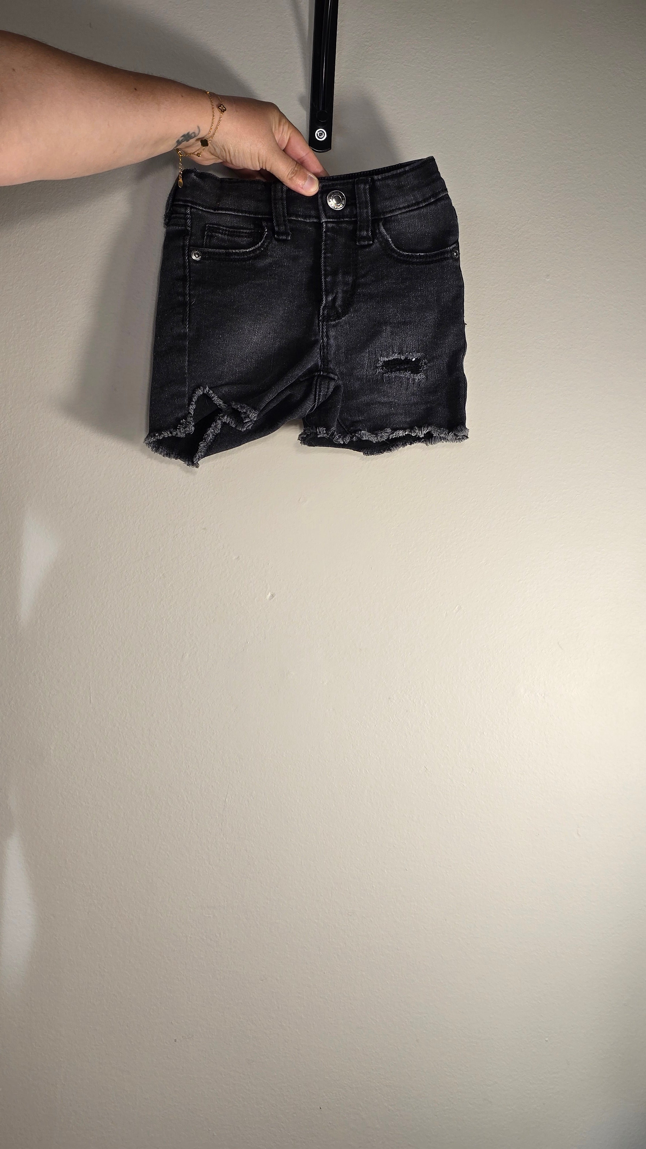 Short en jeans effet délavé et déchiré | Old Navy | 18-24 mois