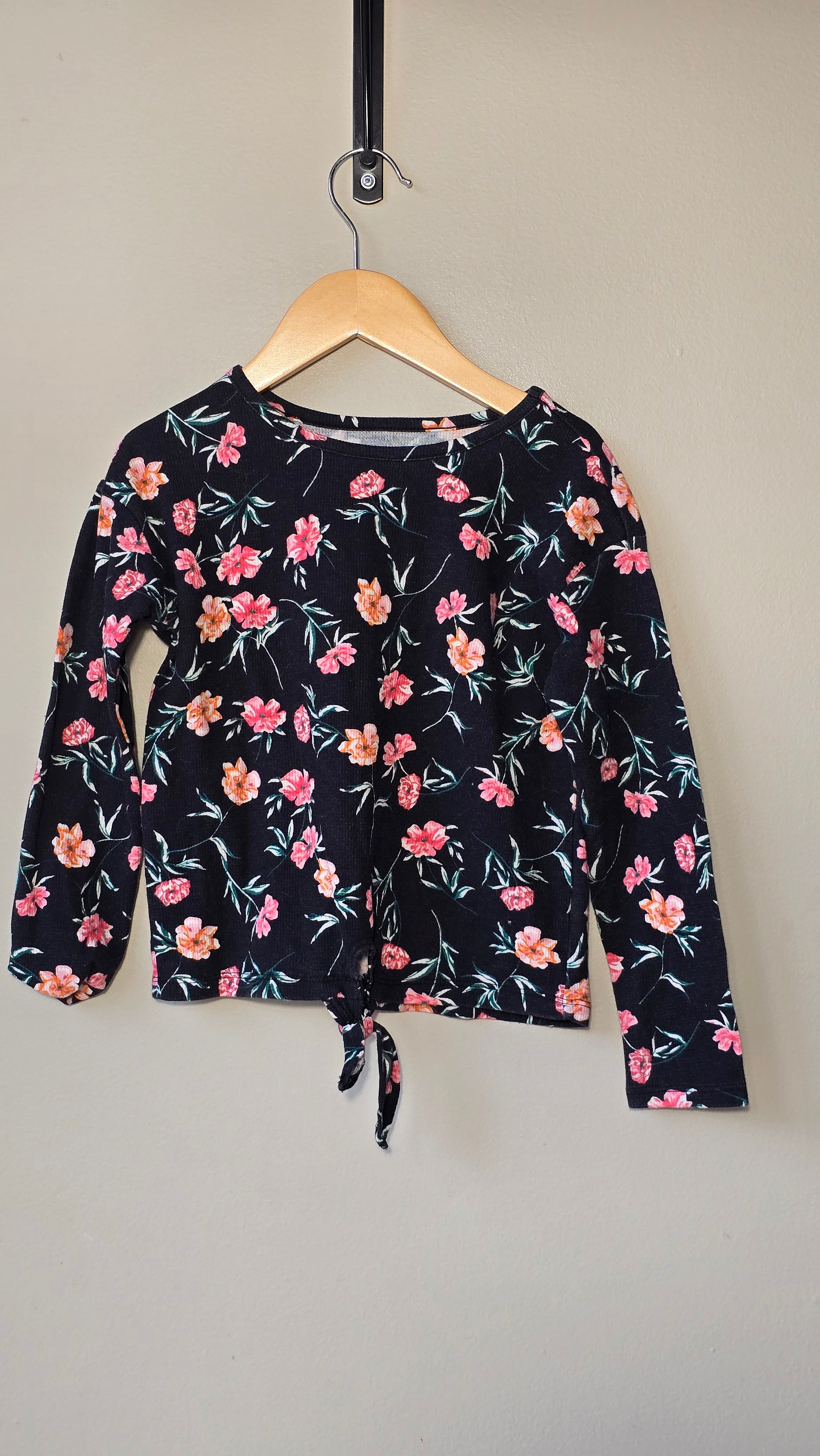 Chandail fleuri à manches longues avec boucle sur le devant | Children's place | 5-6 ans