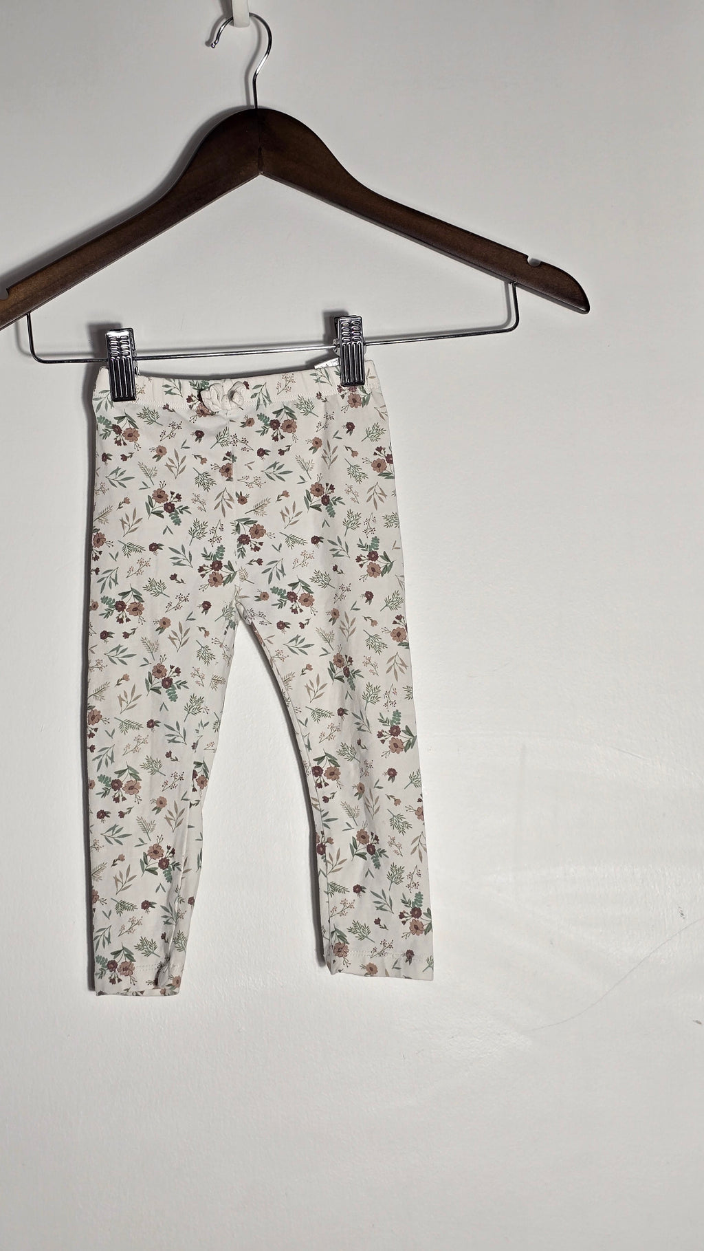 Lot pour filles (13 mcx) 18 mois  | Carter's, Rococo, Romy&Aksel, Pekkle, etc.