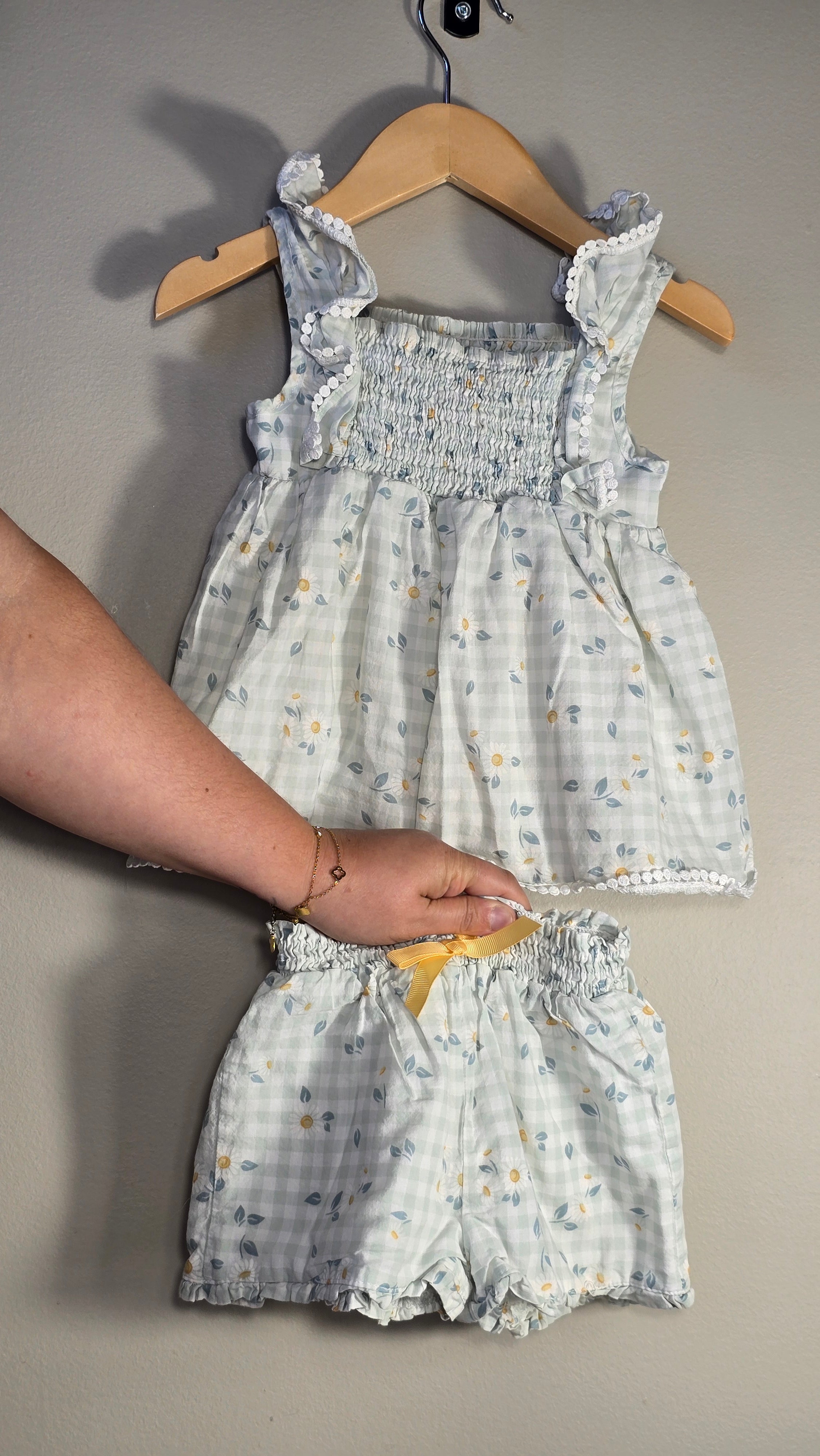 2-Piece Camisole and Gingham Shorts Set (lined) | Max Studio Kids | 2T *New condition