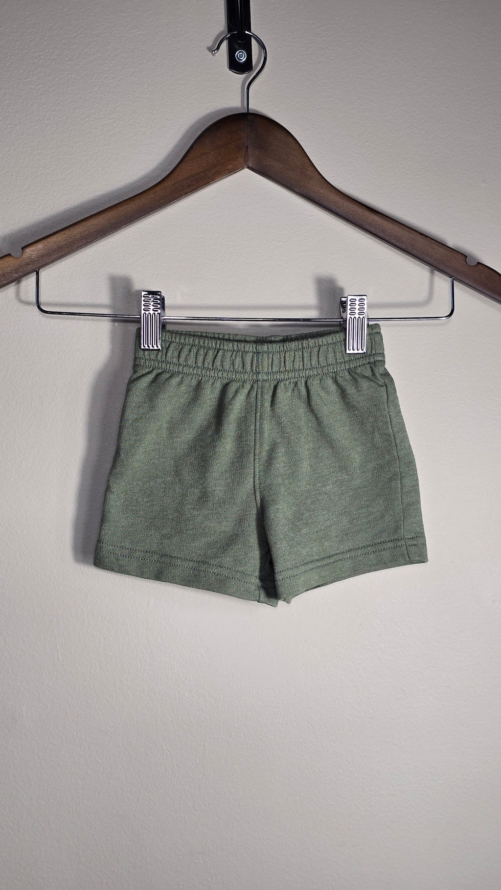 Lot de 2 shorts | Carter's (vert) et Blumind (marine) | 12 mois