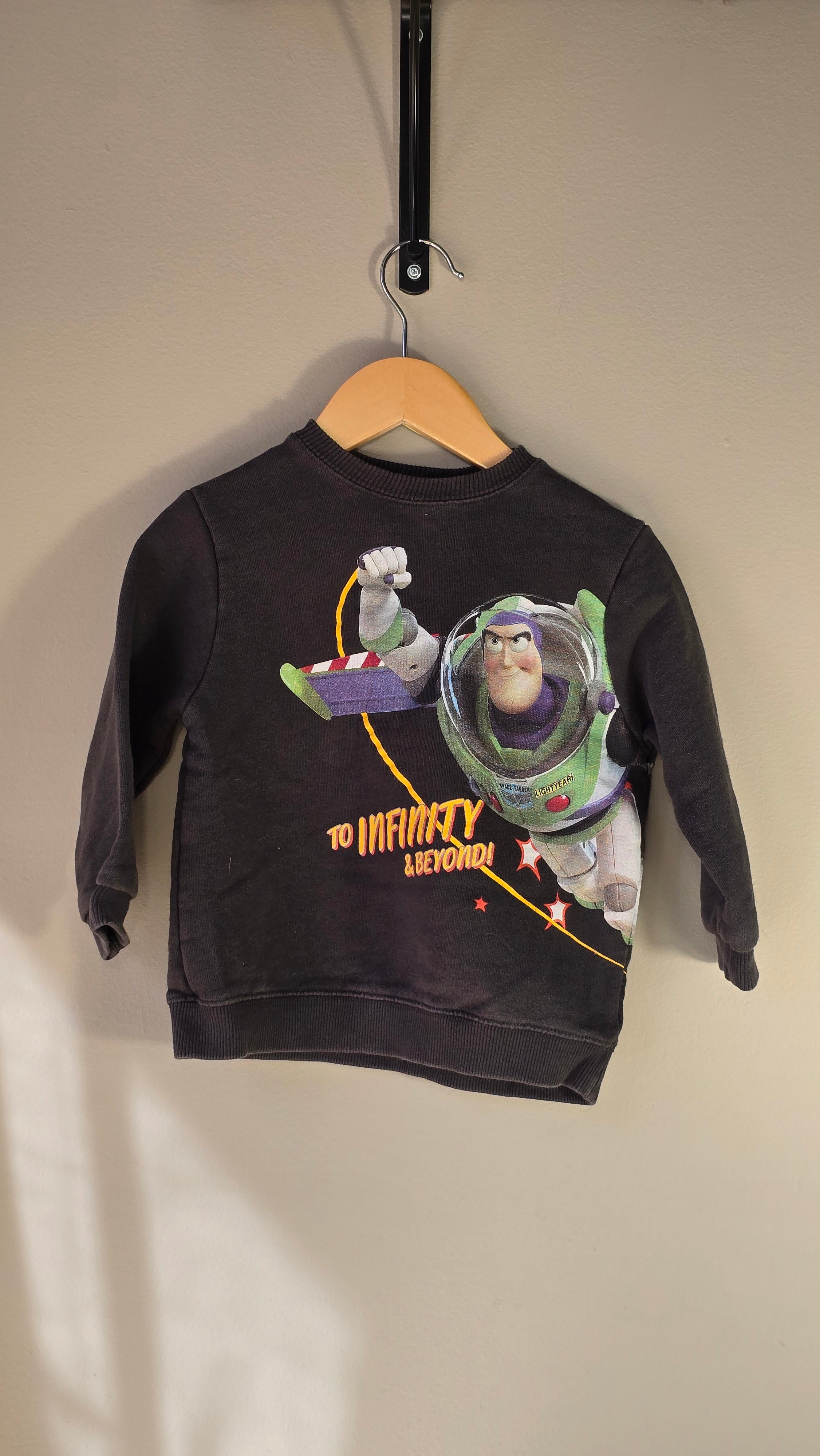 Crewneck buzz lightyear | Zara | 2-3 ans *semble un peu pâli