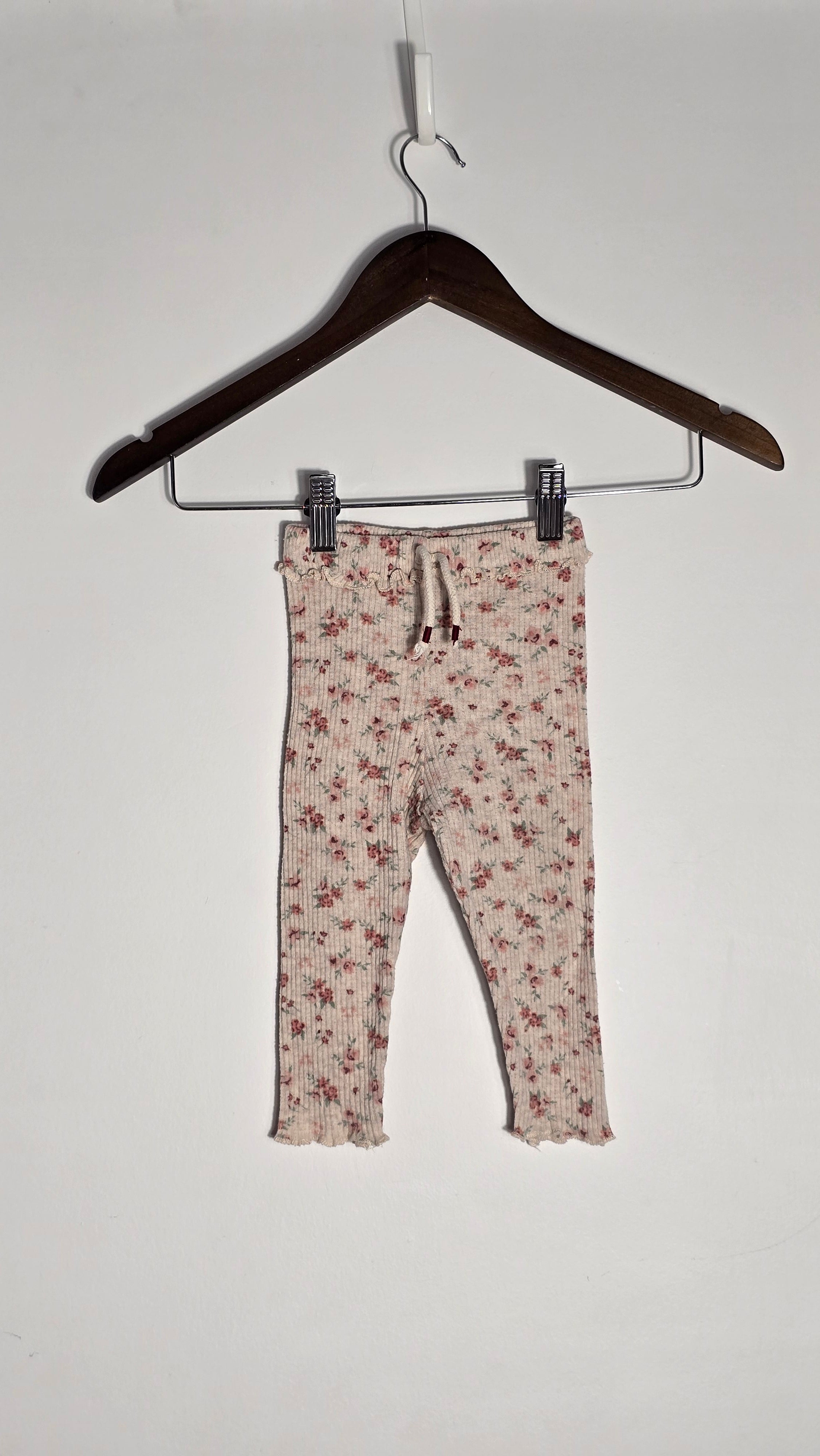 Pantalon côtelé fleuri | Zara | 9-12 mois *Un peu mousseux