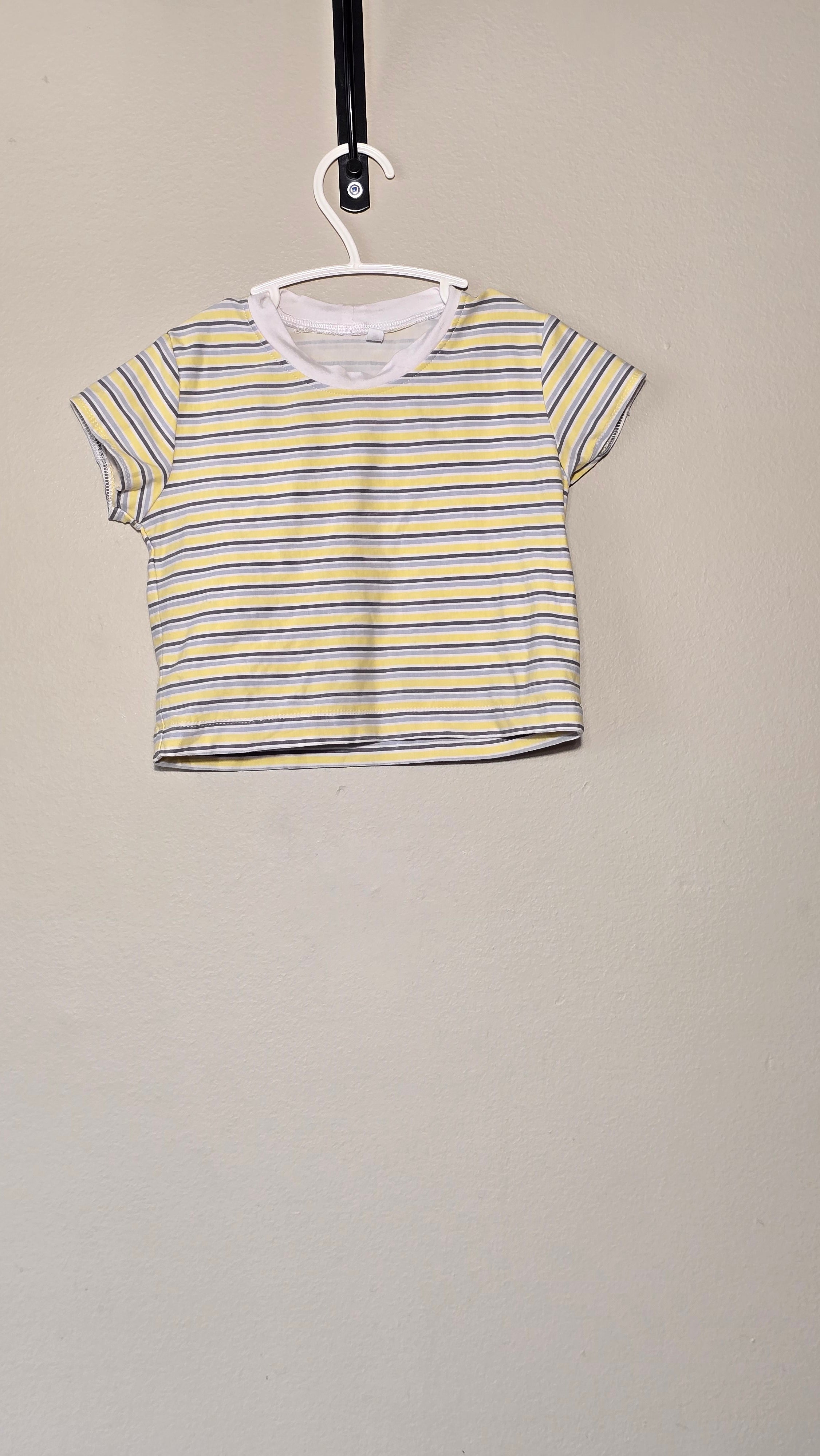 T-shirt écourté ligné | Marque inconnue | 6 ans (fait 5 ans)