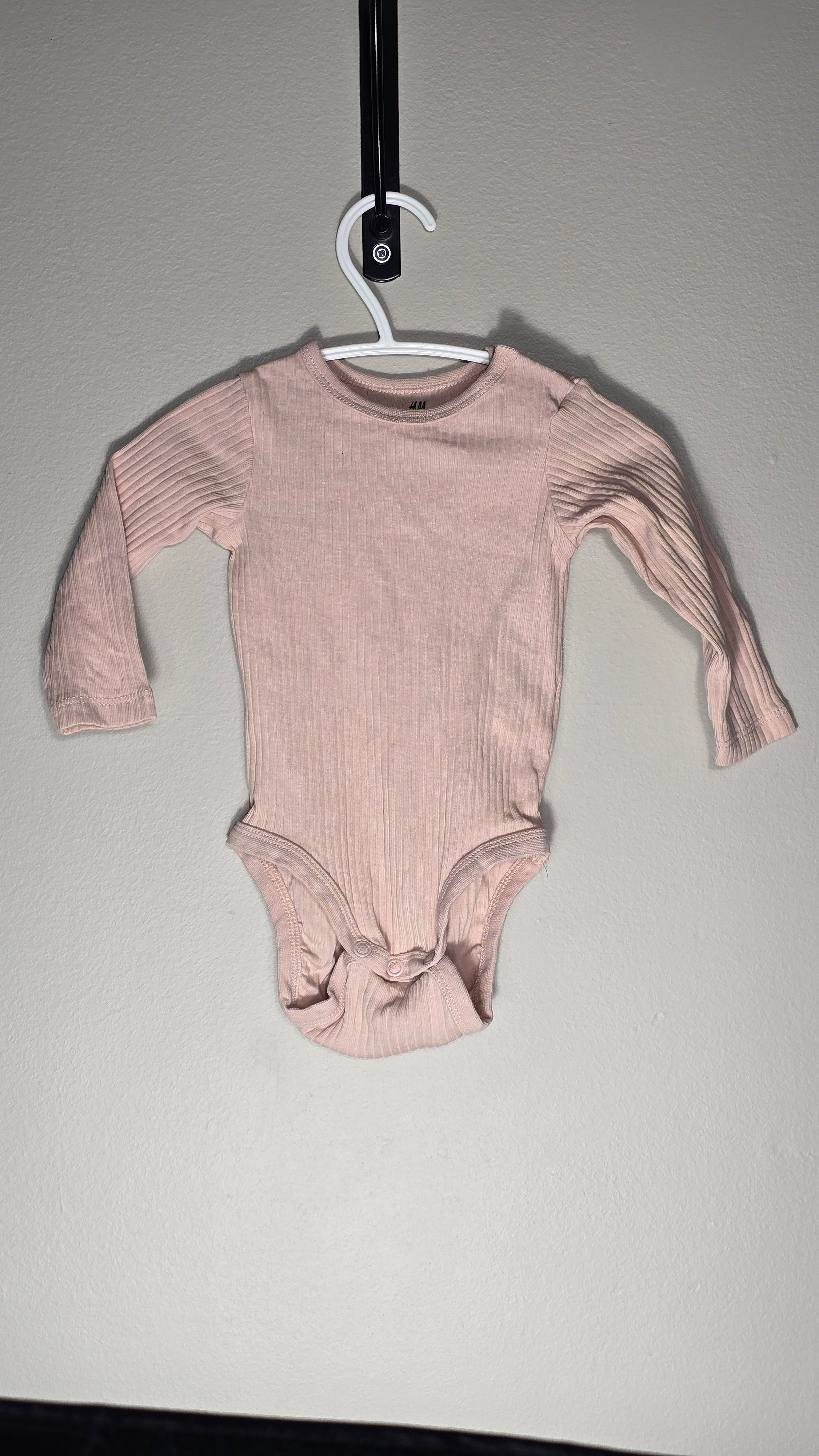 Body côtelé en coton bio | H&M | 2-4 mois