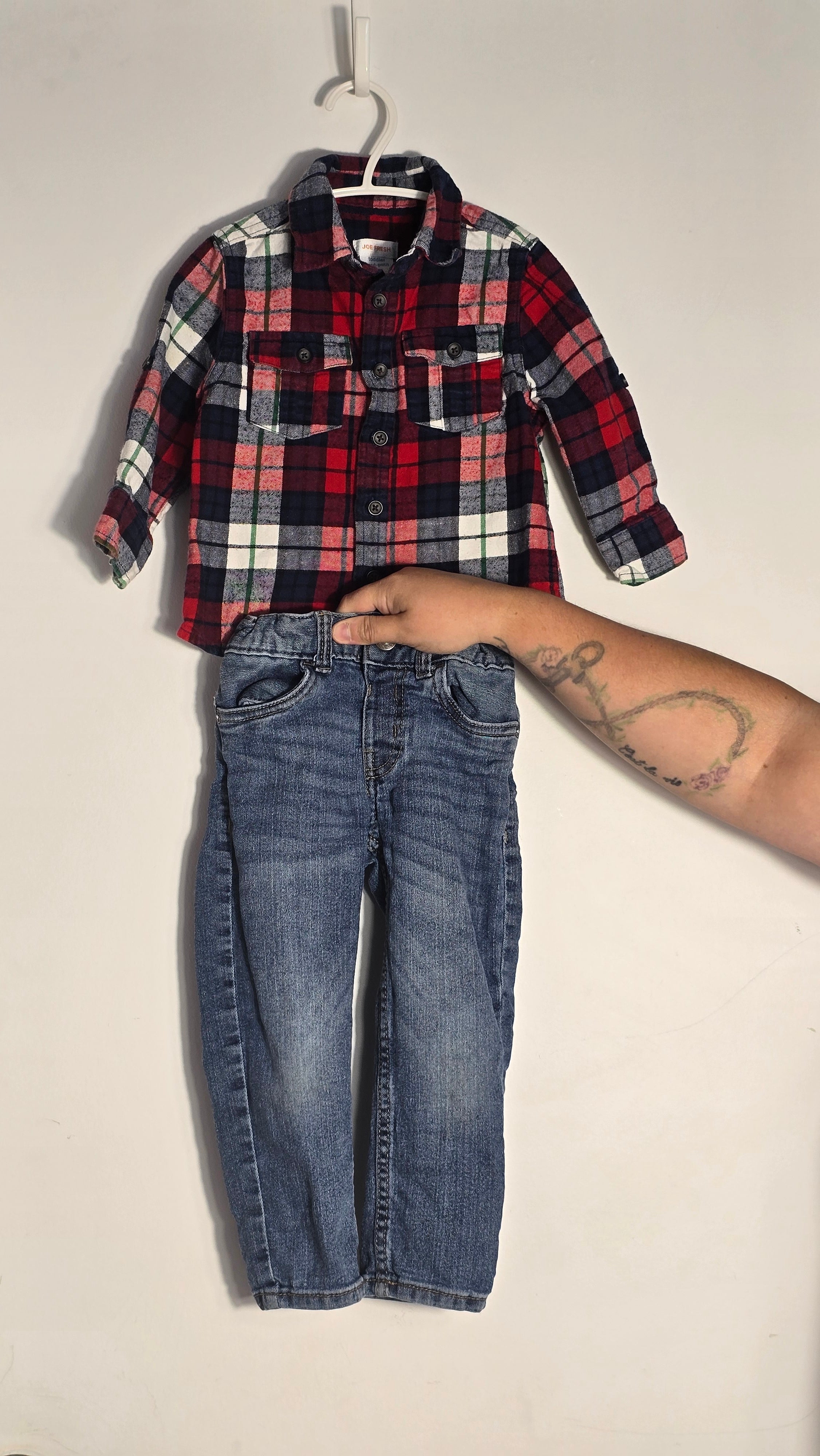 CONS VL 1 | Ensemble Chemise à carreaux Joe Fresh et Jeans jambe droite Oshkosh | 2T