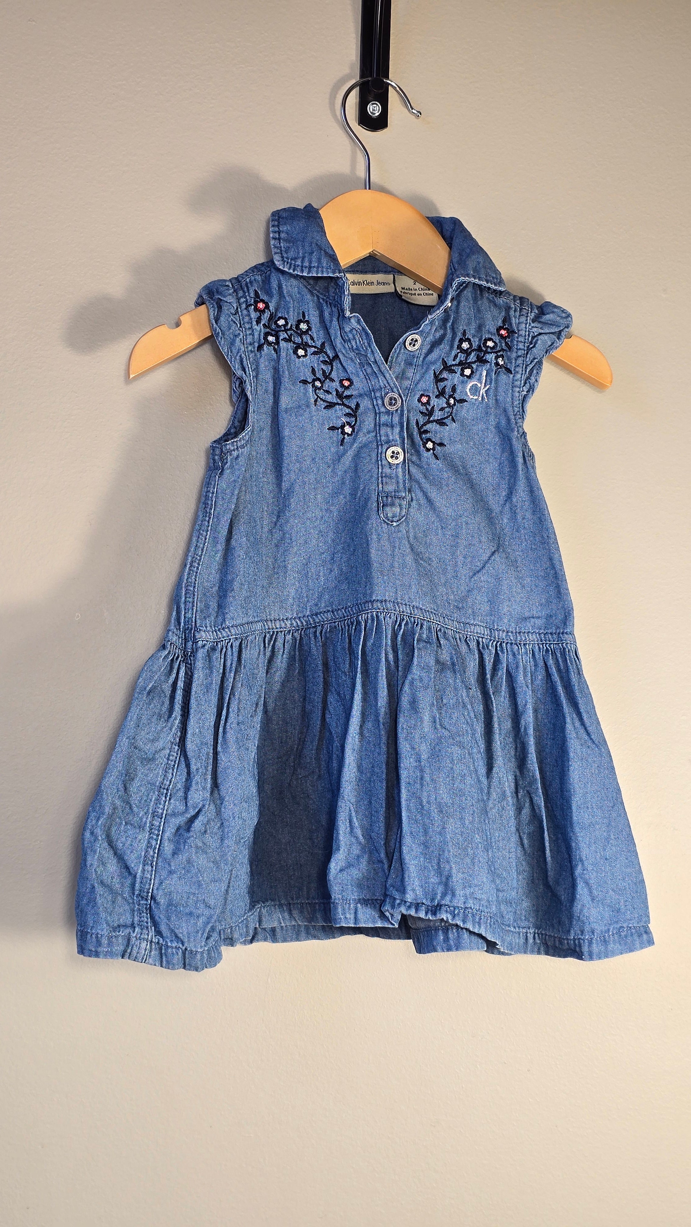 Floral embroidered denim dress | Calvin Klein Jeans | 2T