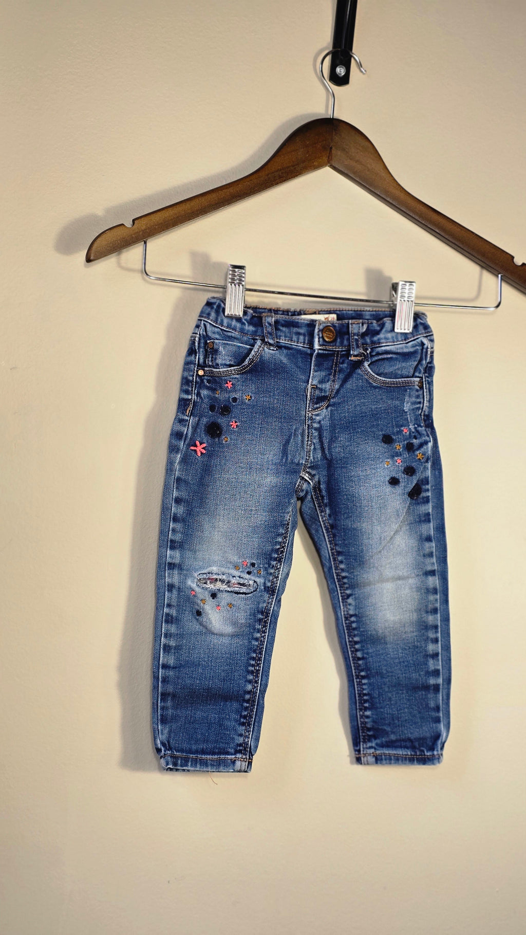 Jeans skinny broderies et intérieur fleuri | Zara | 12-18 mois