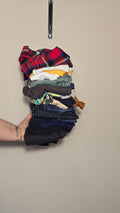 Lot garderie pour garçons | 18 mois *3 jeans, 4 pantalons, 1 chemise, 3 cache-couches et 6 chandails