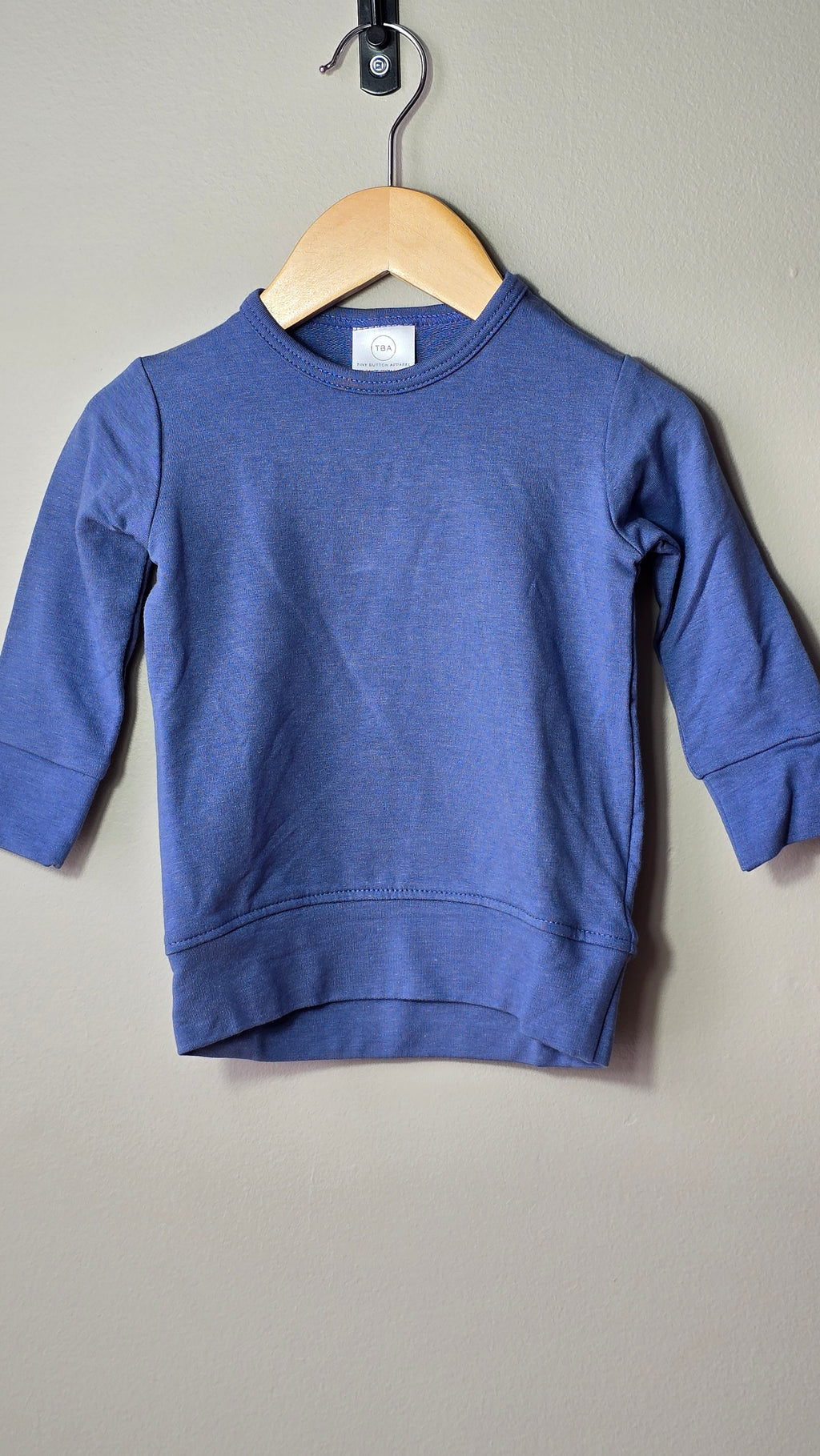 Chandail Tiny Button Apparel 6-12 mois