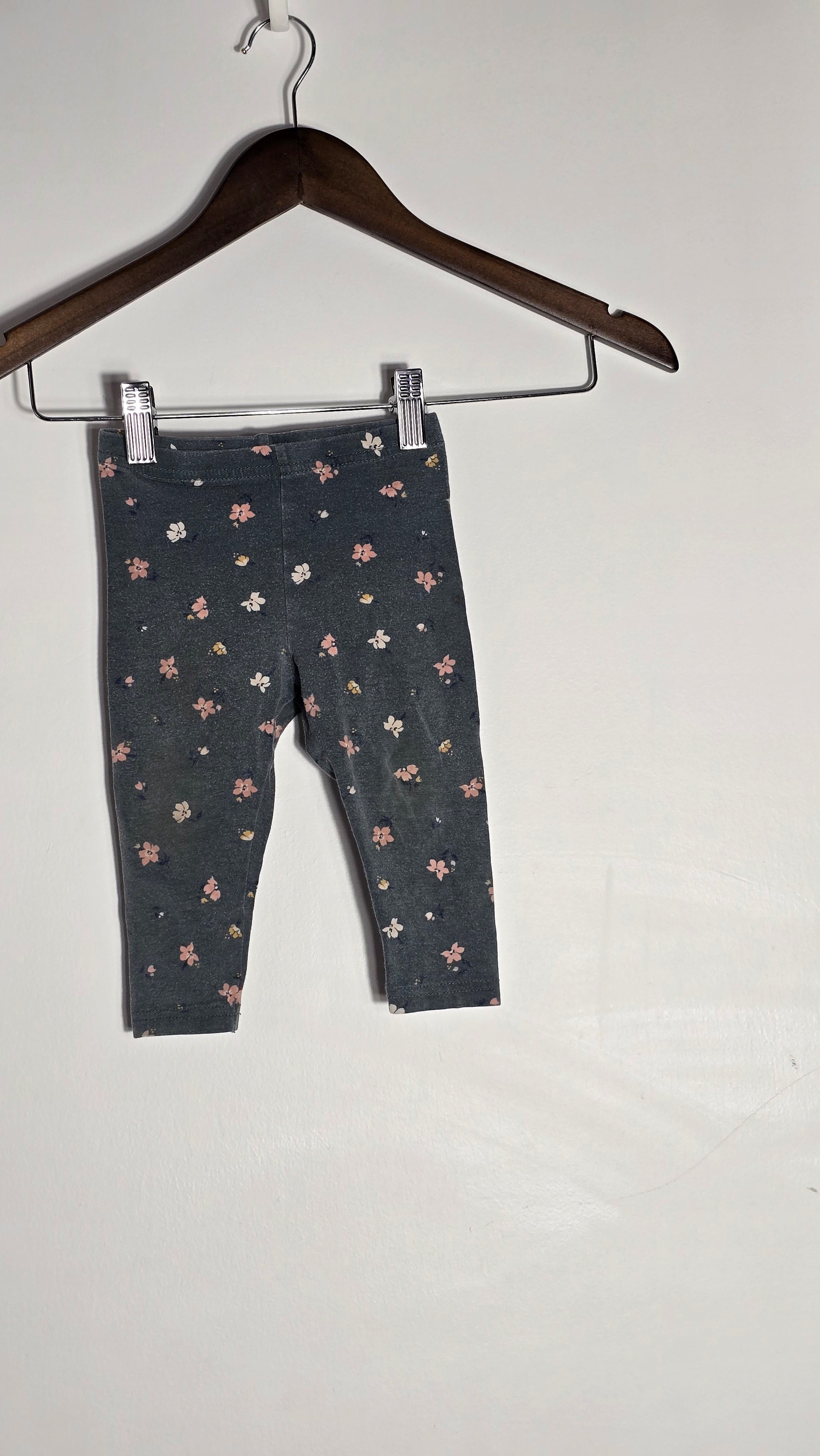 Lot pour filles (13 mcx) 18 mois  | Carter's, Rococo, Romy&Aksel, Pekkle, etc.